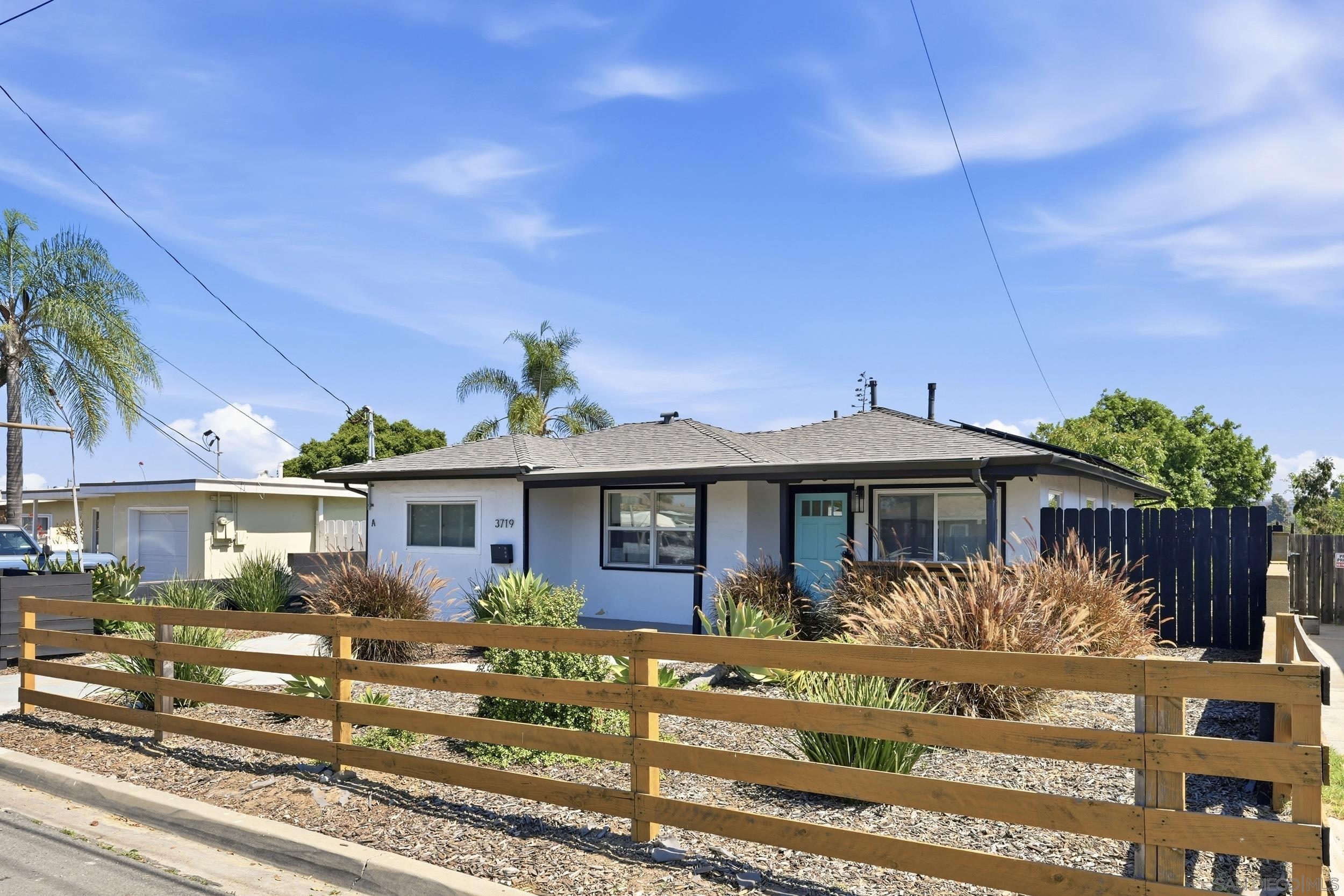 Detail Gallery Image 2 of 32 For 3719  Billman Dr, San Diego,  CA 92115 - 3 Beds | 2 Baths