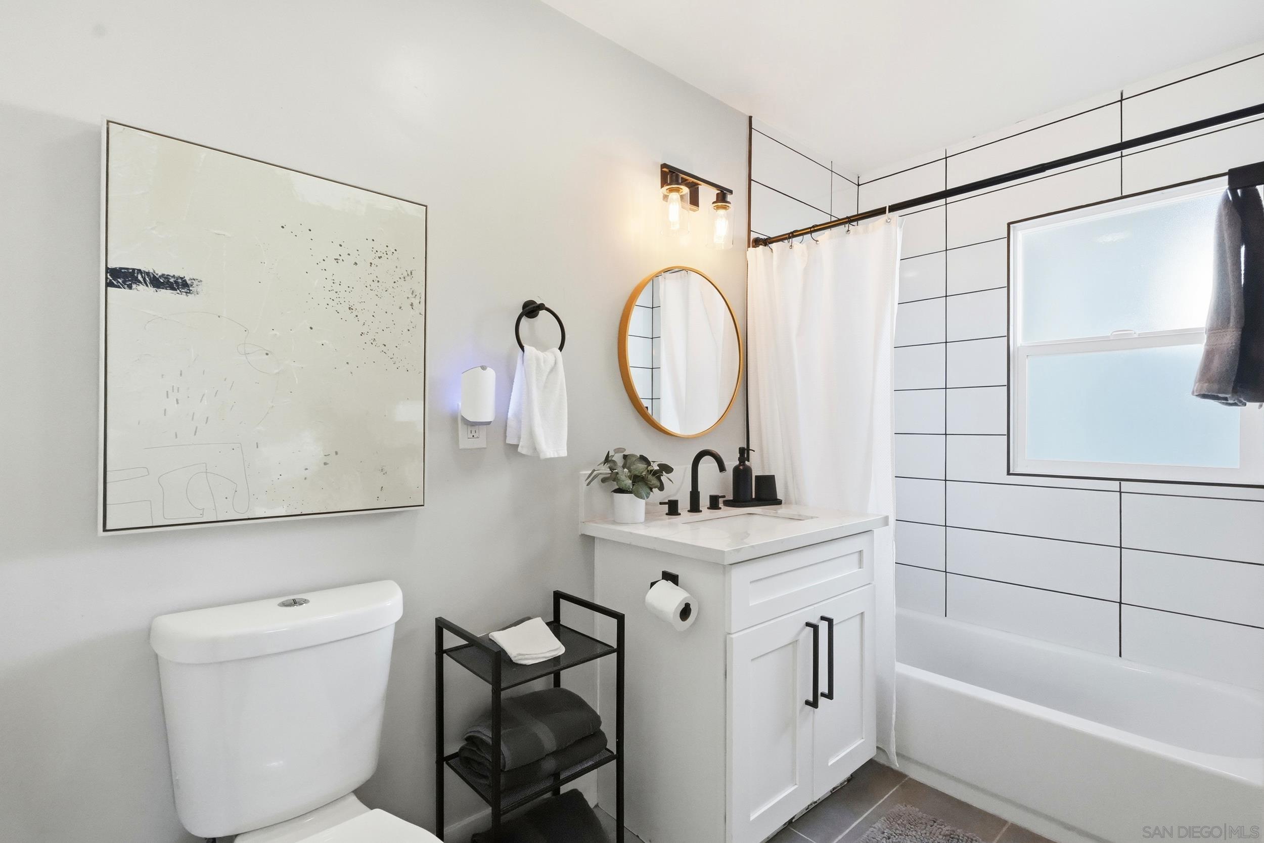 Detail Gallery Image 14 of 32 For 3719  Billman Dr, San Diego,  CA 92115 - 3 Beds | 2 Baths