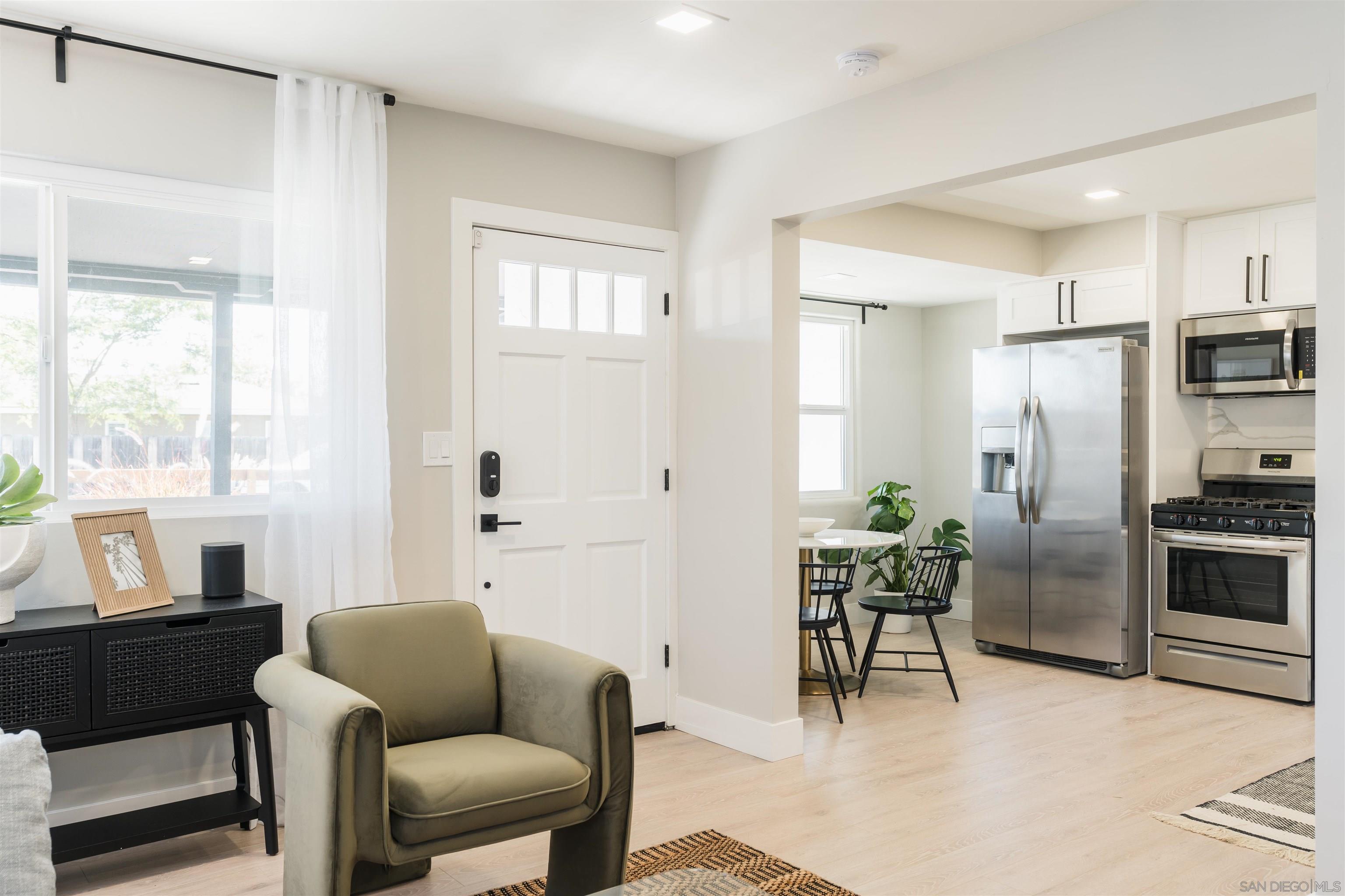 Detail Gallery Image 7 of 32 For 3719  Billman Dr, San Diego,  CA 92115 - 3 Beds | 2 Baths