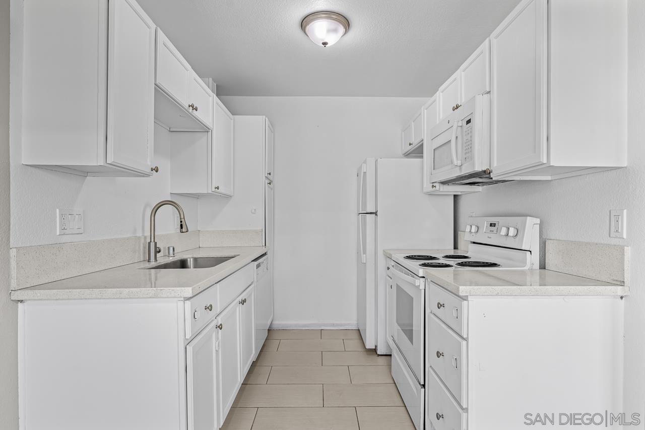 Detail Gallery Image 5 of 15 For 3814  35th  #7,  San Diego,  CA 92104 - 2 Beds | 1 Baths