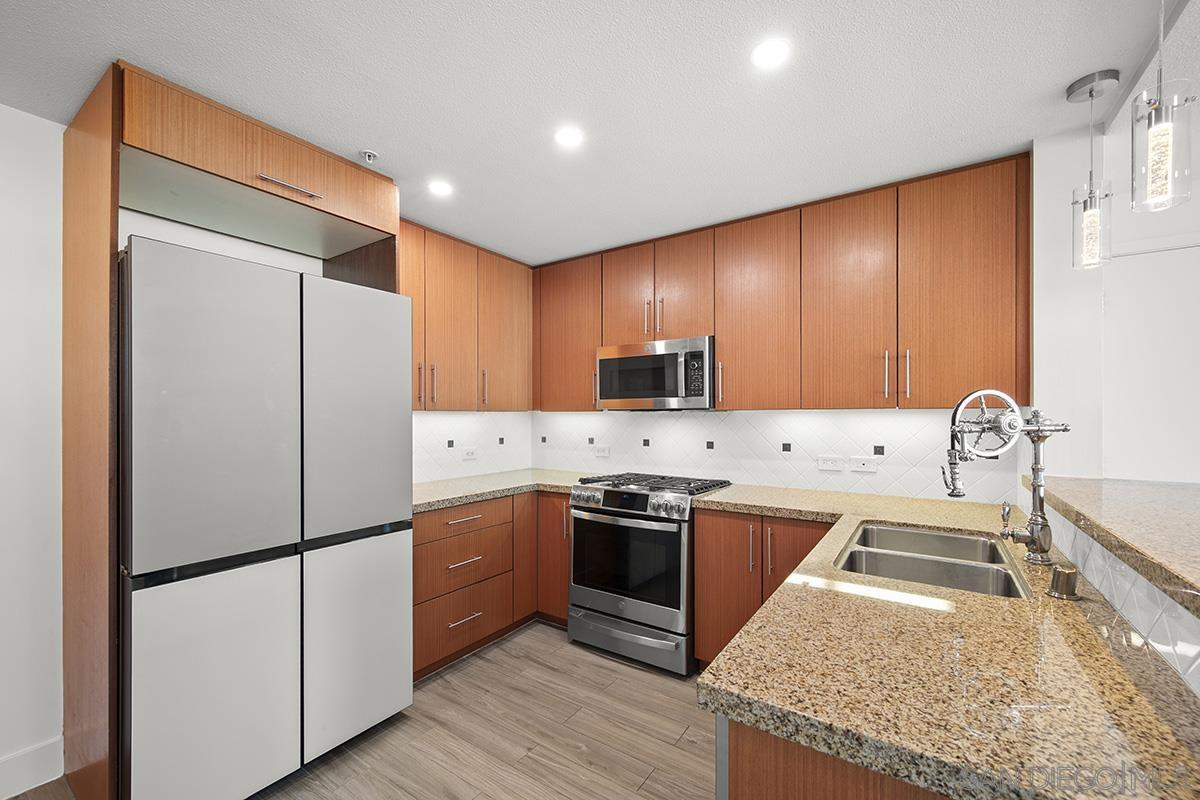 Detail Gallery Image 14 of 49 For 325  7th Avenue  #1002,  San Diego,  CA 92101 - 2 Beds | 2 Baths