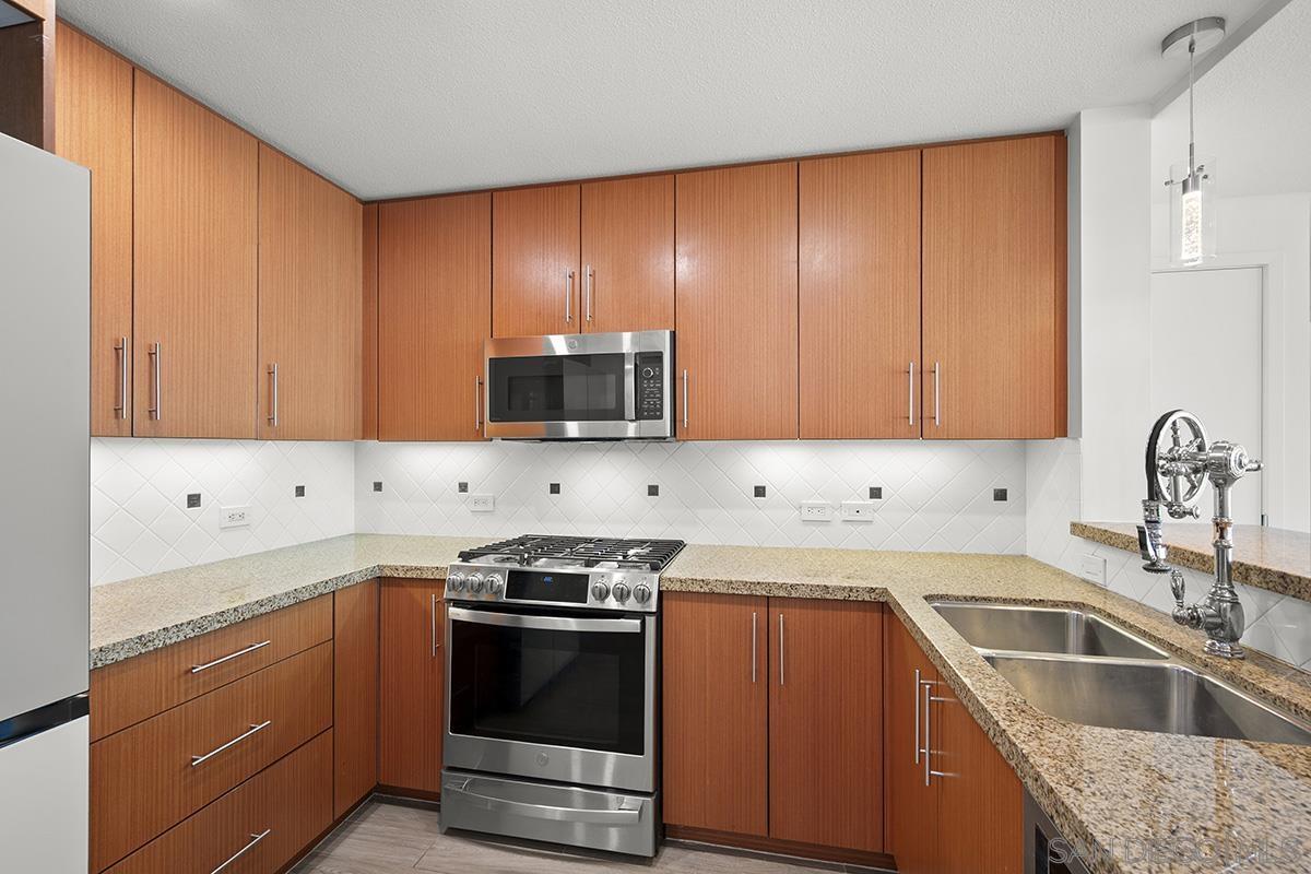 Detail Gallery Image 15 of 49 For 325  7th Avenue  #1002,  San Diego,  CA 92101 - 2 Beds | 2 Baths