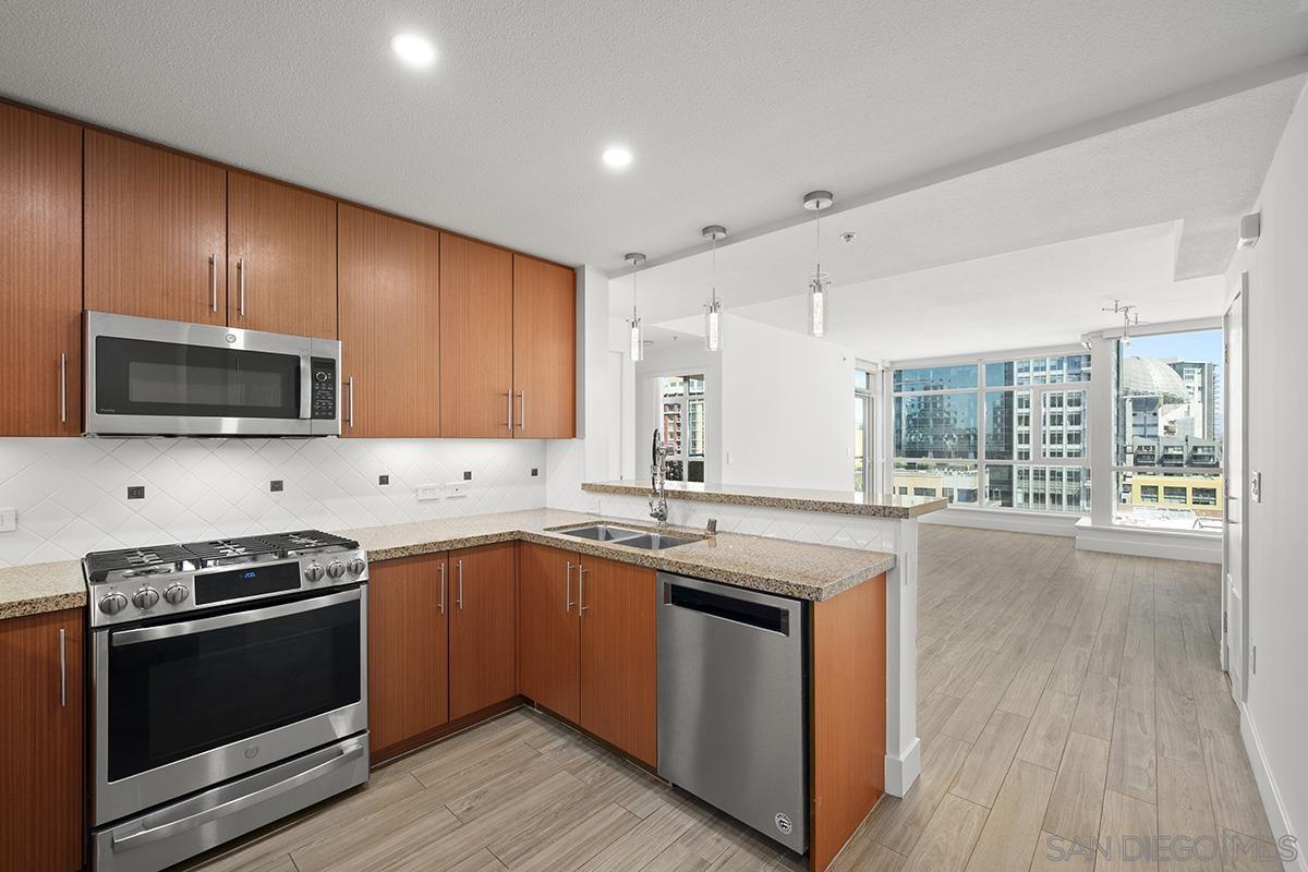 Detail Gallery Image 16 of 49 For 325  7th Avenue  #1002,  San Diego,  CA 92101 - 2 Beds | 2 Baths