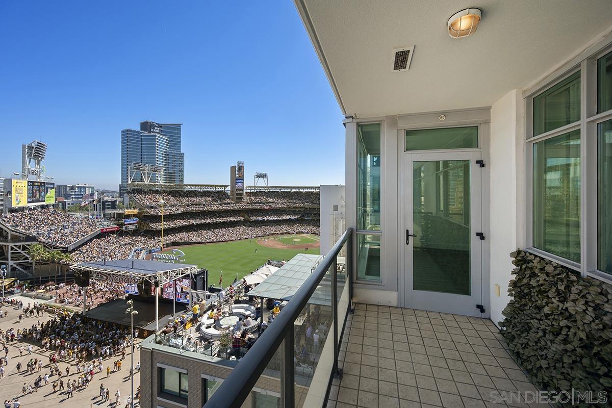 Detail Gallery Image 4 of 49 For 325  7th Avenue  #1002,  San Diego,  CA 92101 - 2 Beds | 2 Baths
