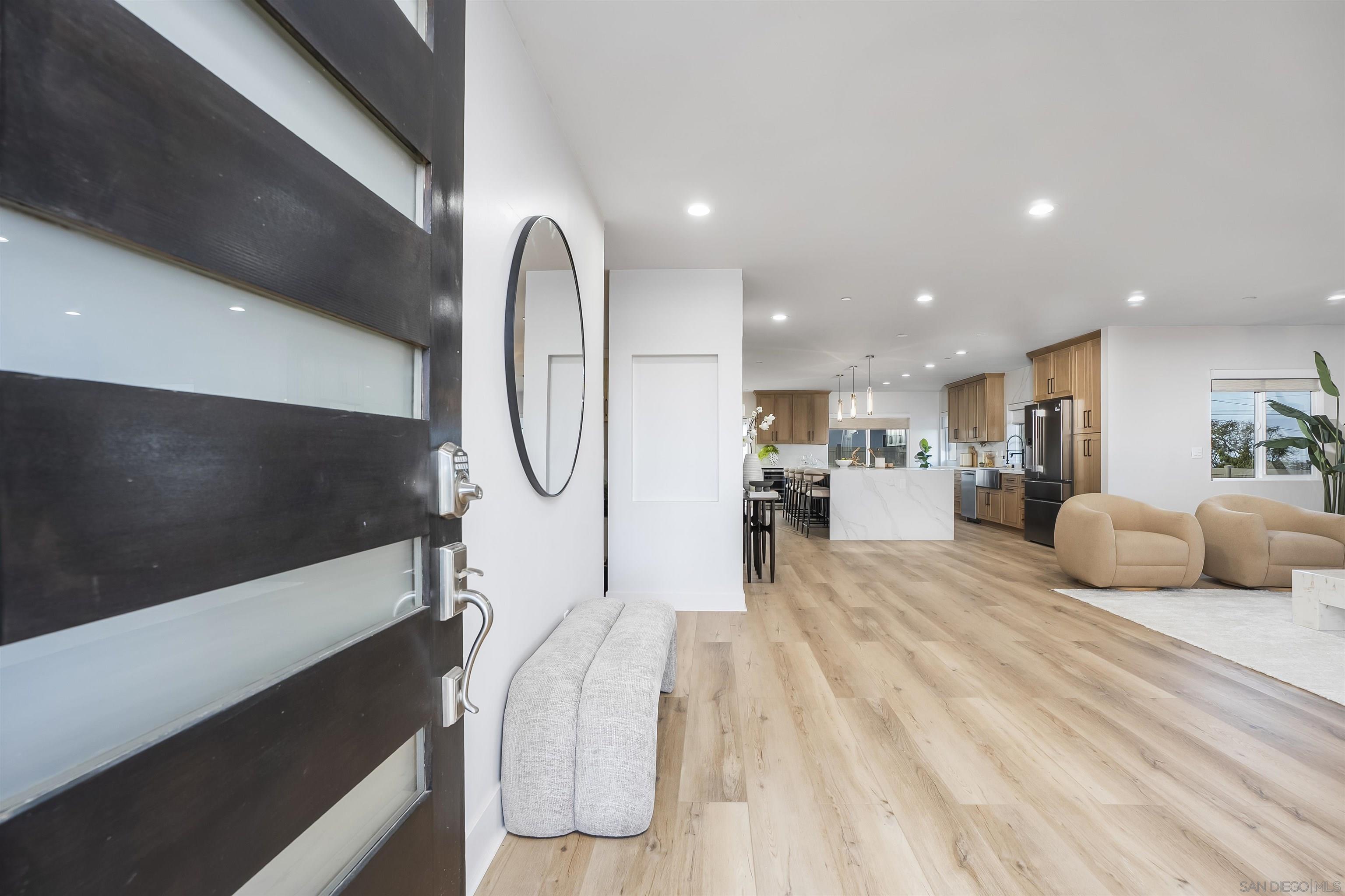 Detail Gallery Image 12 of 75 For 4593  Coronado Ave, San Diego,  CA 92107 - 4 Beds | 3 Baths