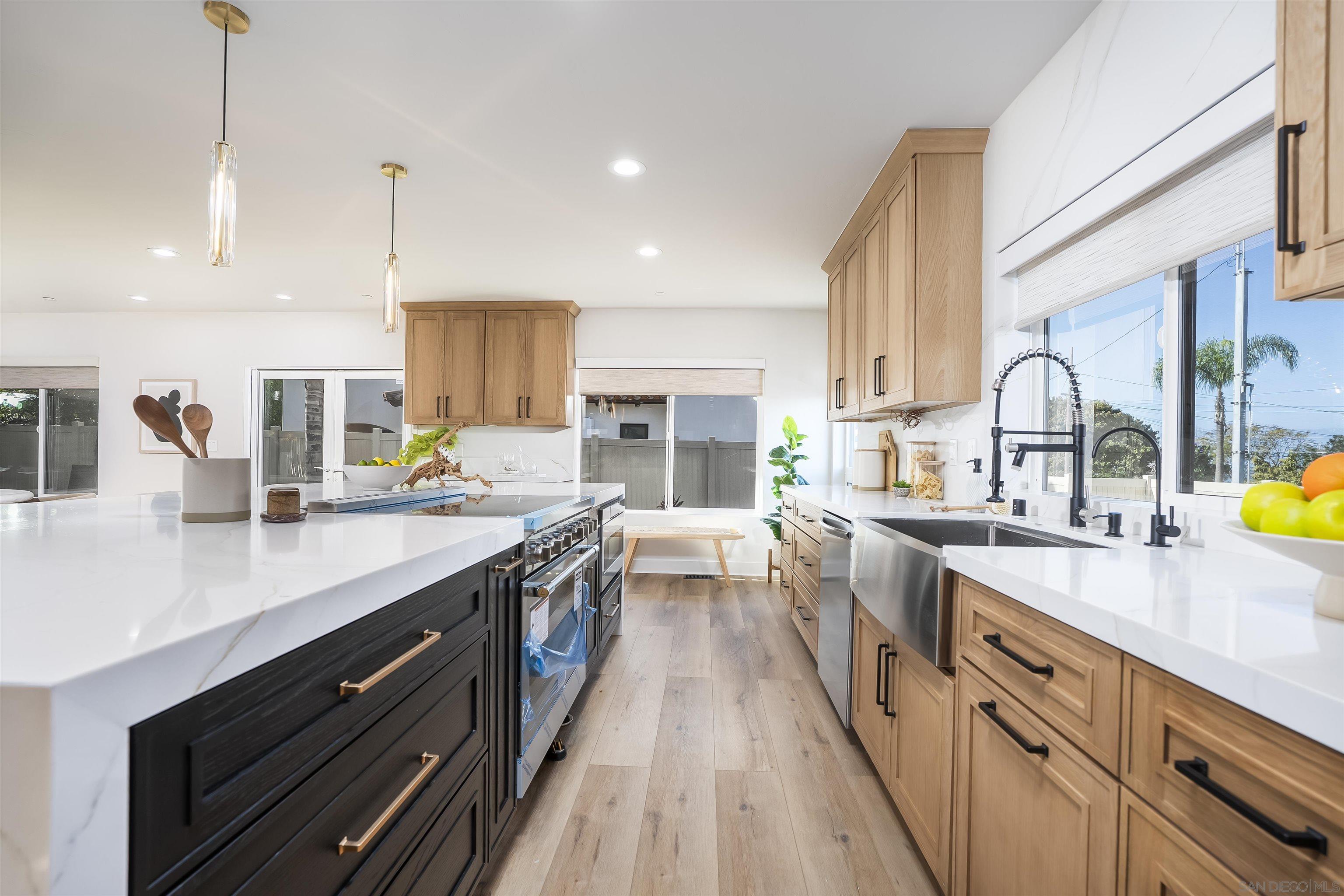 Detail Gallery Image 23 of 75 For 4593  Coronado Ave, San Diego,  CA 92107 - 4 Beds | 3 Baths