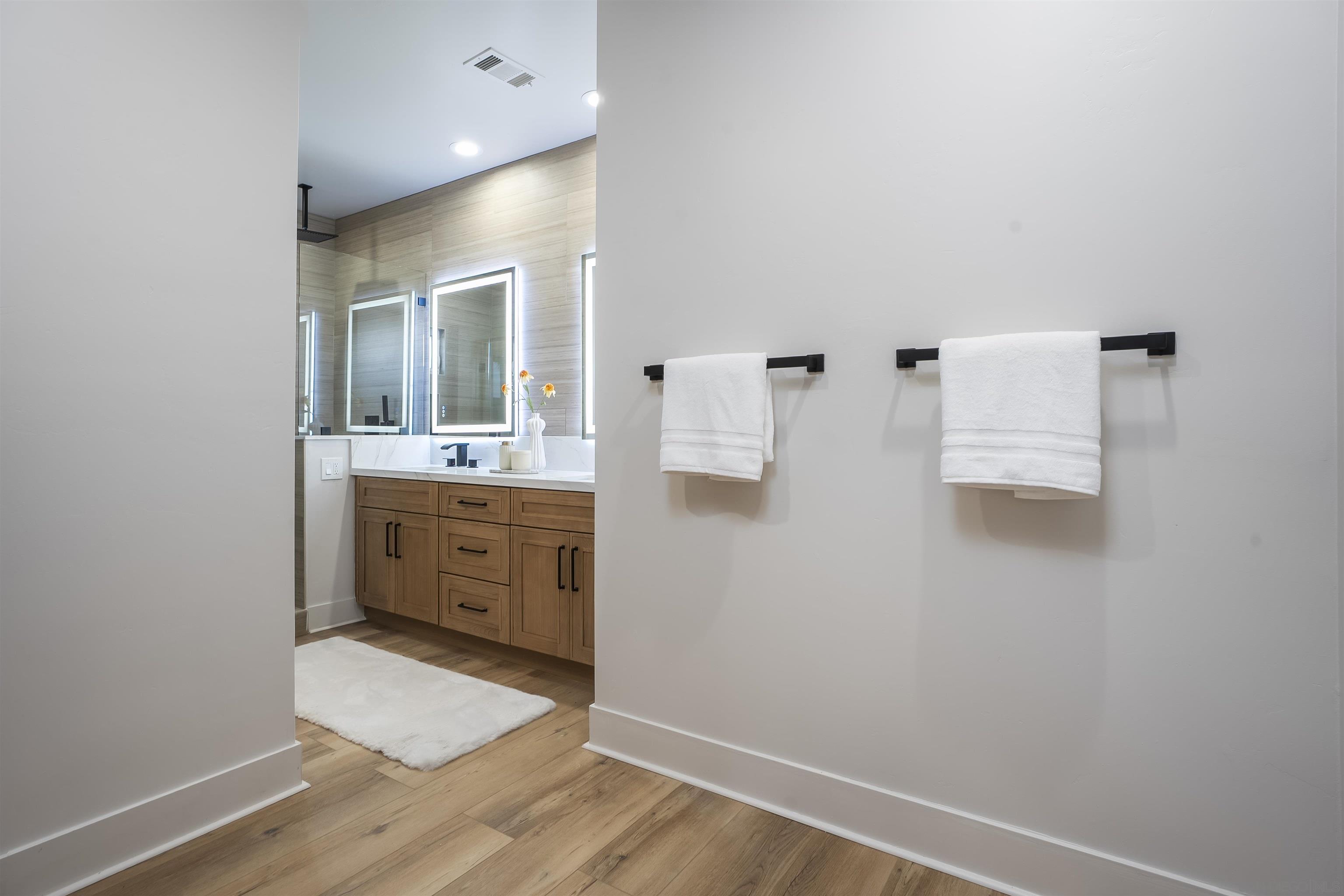 Detail Gallery Image 35 of 75 For 4593  Coronado Ave, San Diego,  CA 92107 - 4 Beds | 3 Baths