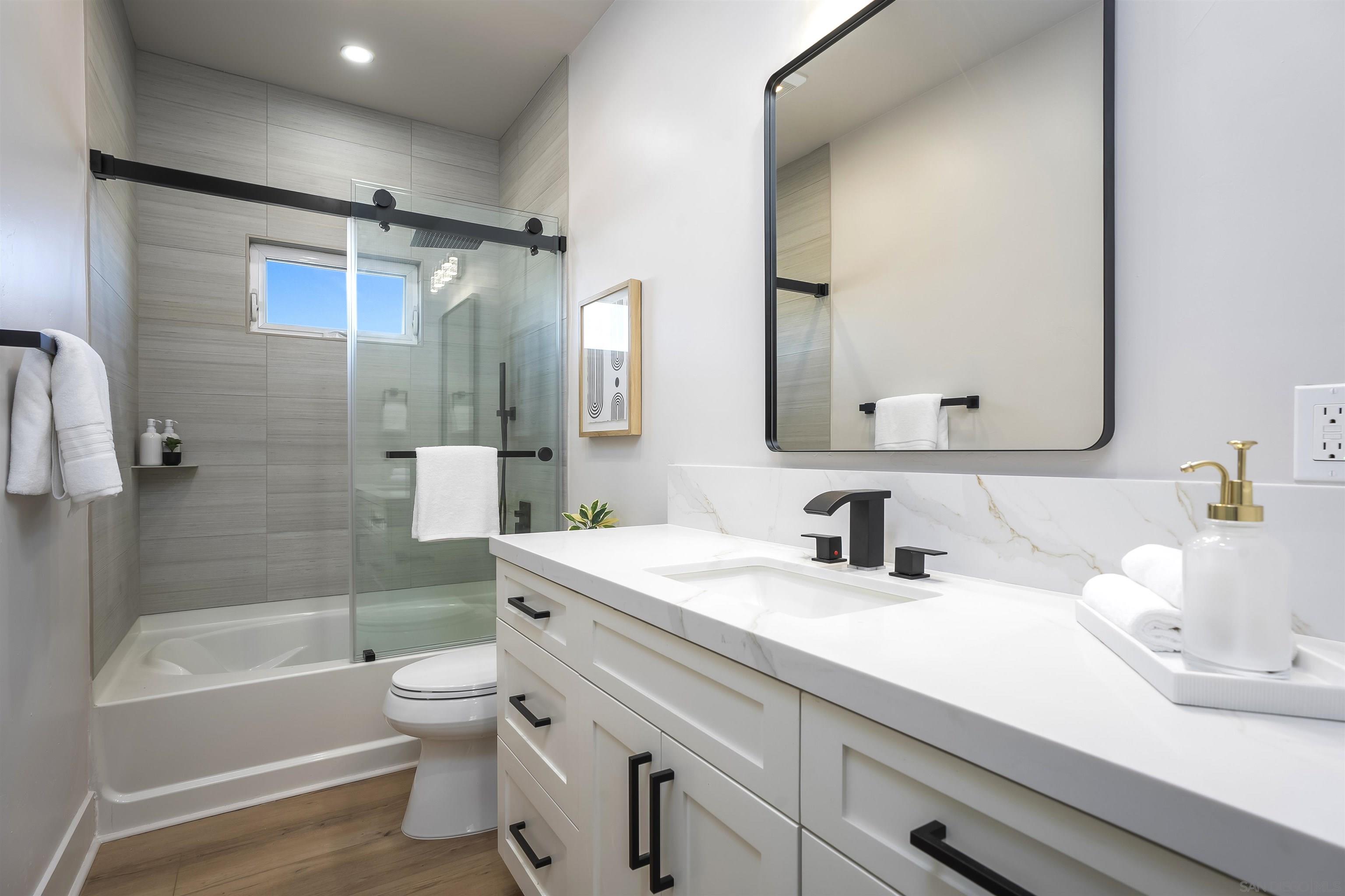 Detail Gallery Image 45 of 75 For 4593  Coronado Ave, San Diego,  CA 92107 - 4 Beds | 3 Baths