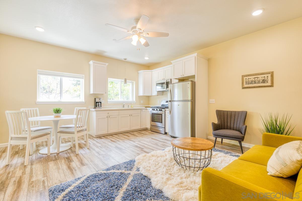 Detail Gallery Image 15 of 35 For 718  Walnut Ave, Ukiah,  CA 95482 - 5 Beds | 3/1 Baths