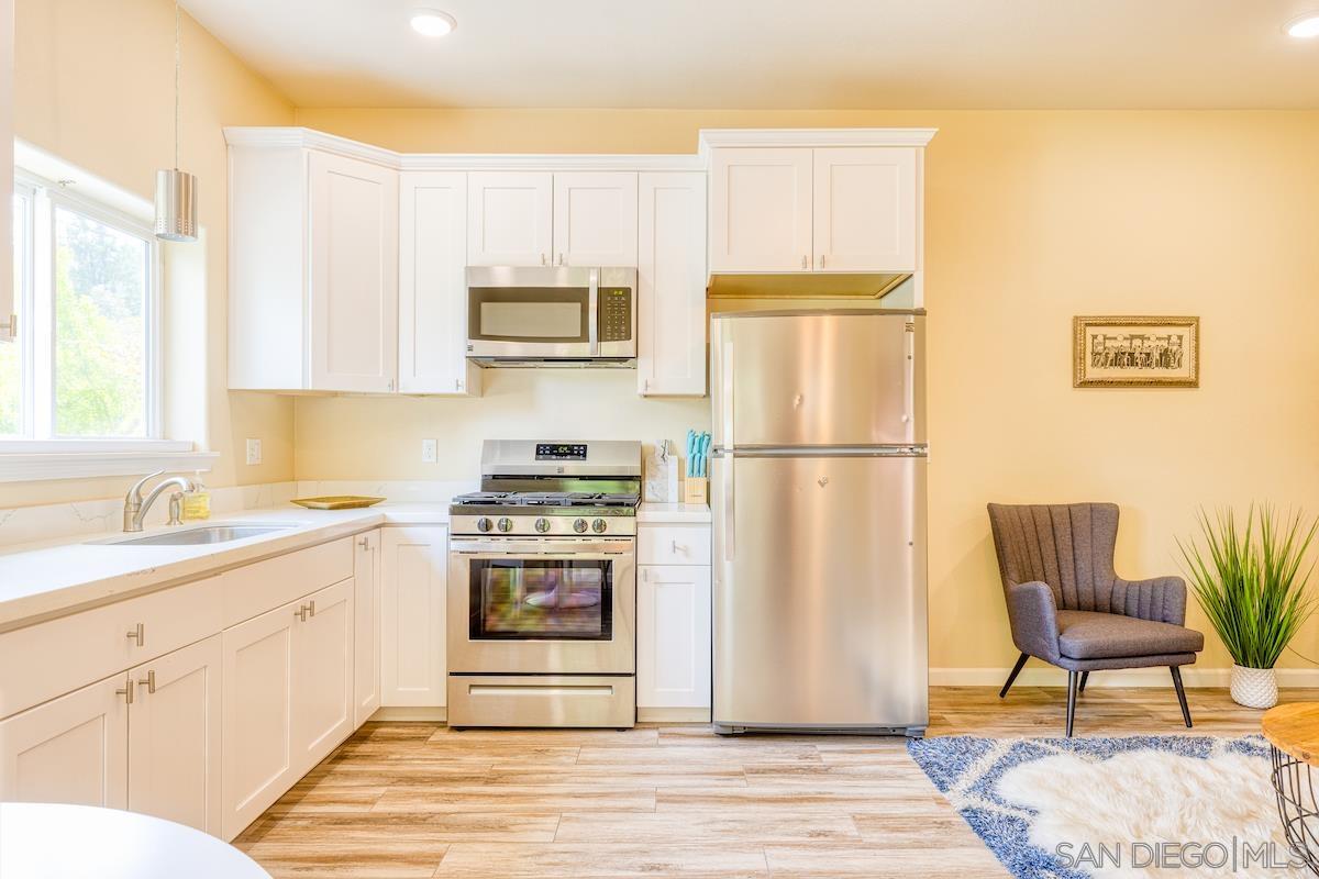 Detail Gallery Image 23 of 35 For 718  Walnut Ave, Ukiah,  CA 95482 - 5 Beds | 3/1 Baths