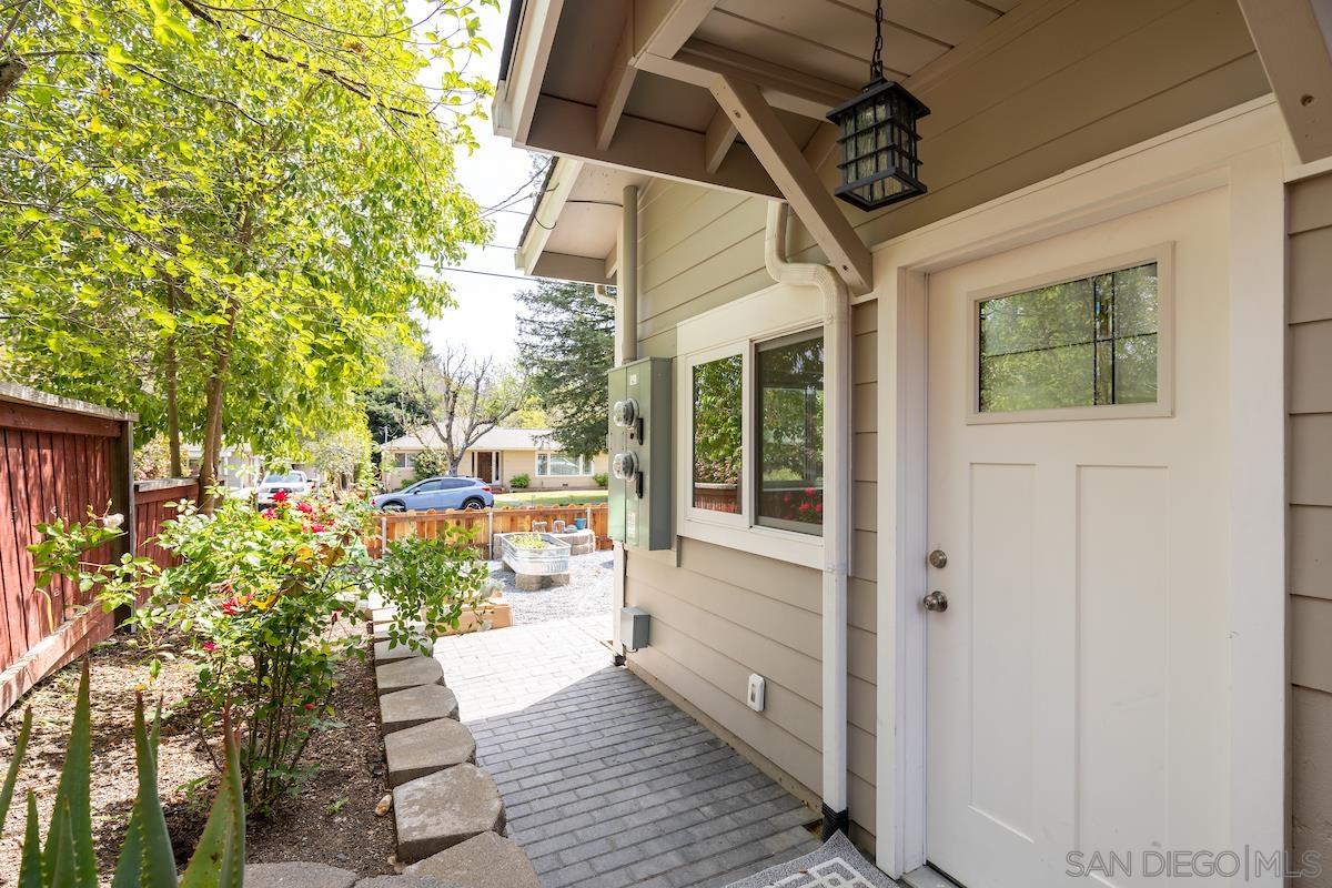 Detail Gallery Image 30 of 35 For 718  Walnut Ave, Ukiah,  CA 95482 - 5 Beds | 3/1 Baths