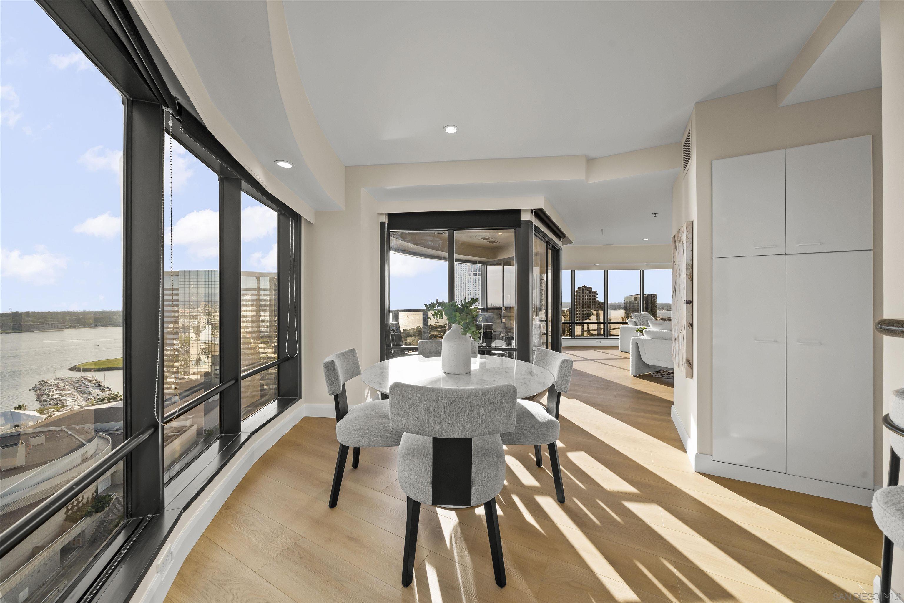 Detail Gallery Image 16 of 45 For 100  Harbor Dr  #2405,  San Diego,  CA 92101 - 2 Beds | 2 Baths