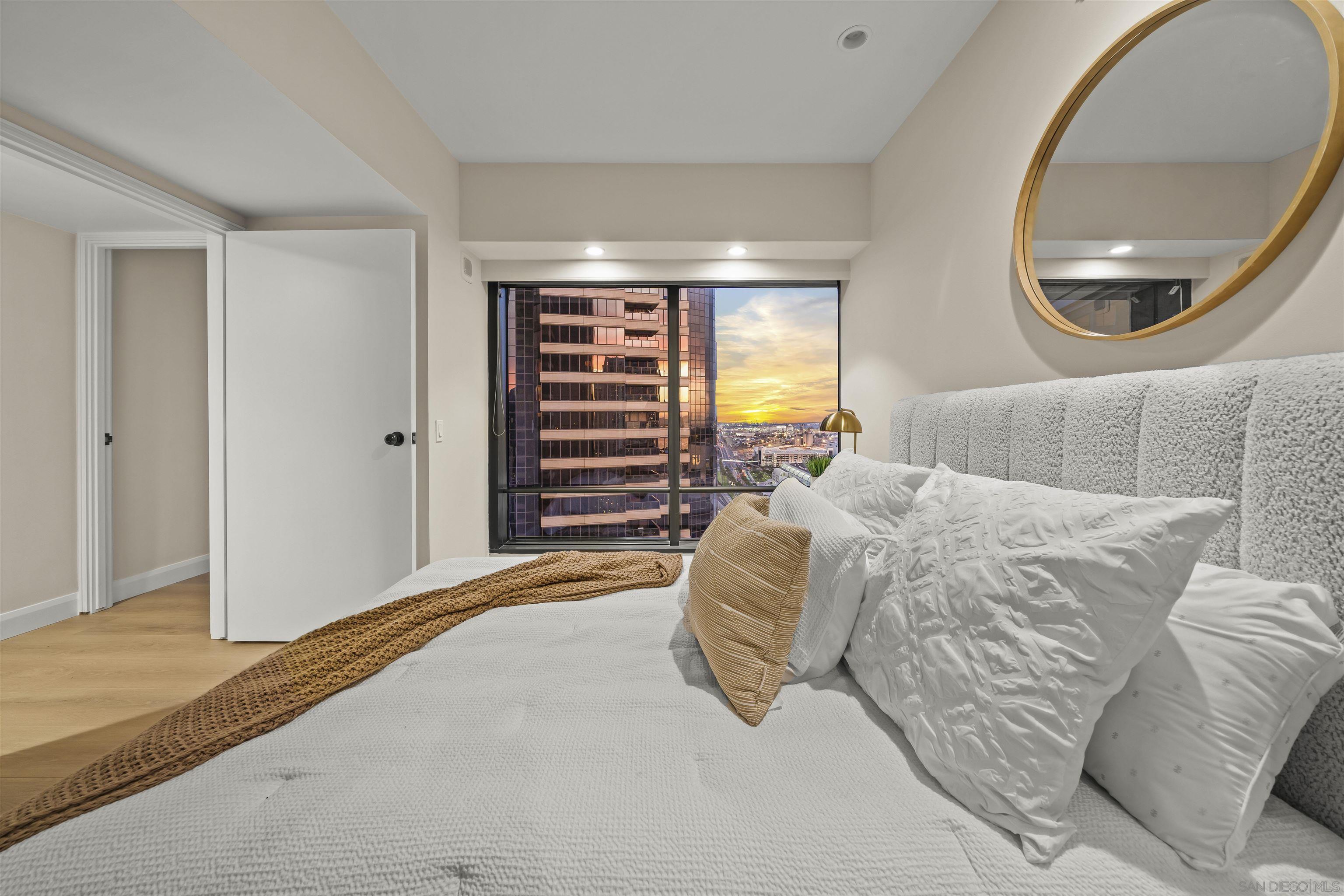 Detail Gallery Image 26 of 45 For 100  Harbor Dr  #2405,  San Diego,  CA 92101 - 2 Beds | 2 Baths