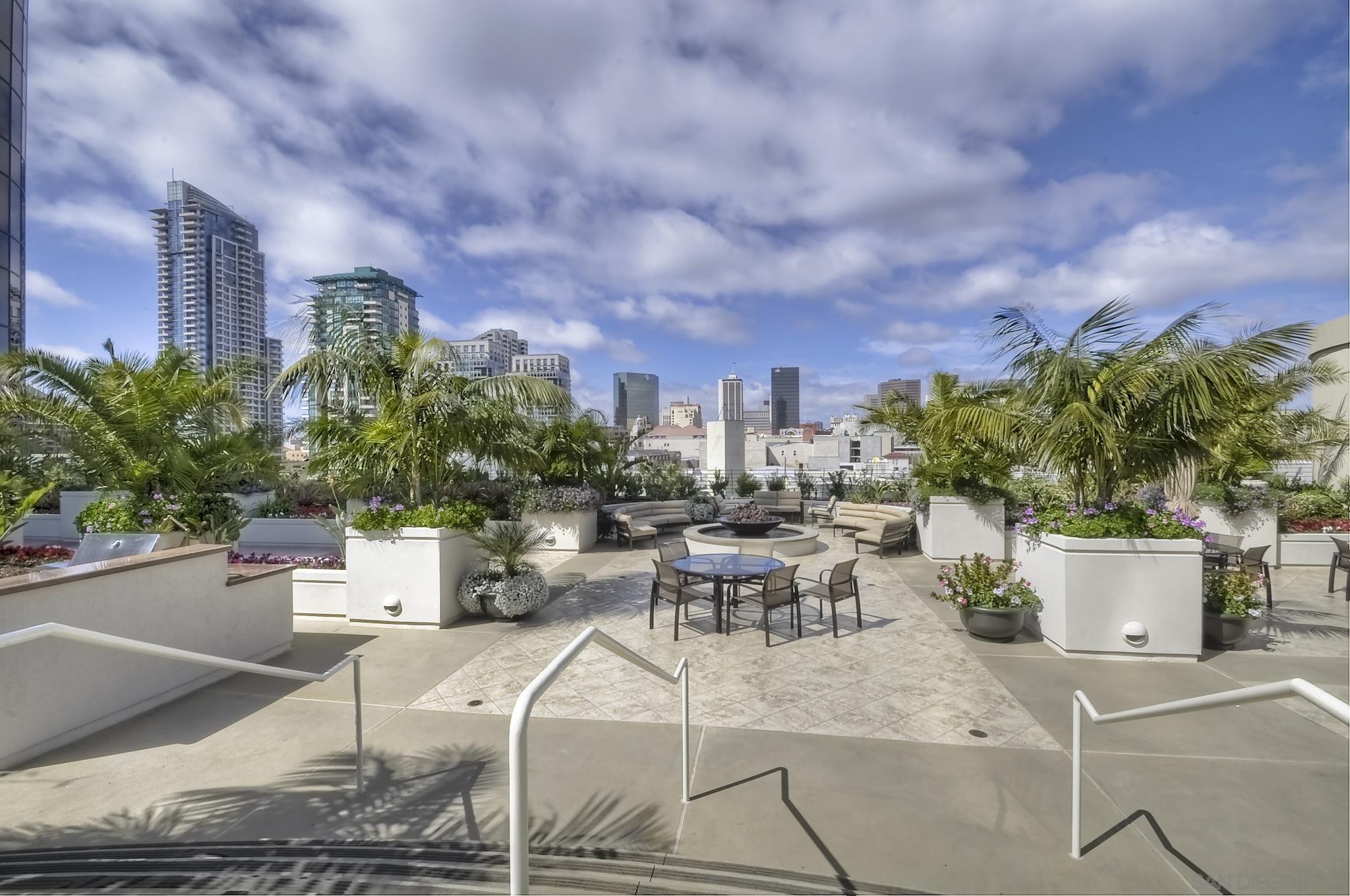 Detail Gallery Image 36 of 45 For 100  Harbor Dr  #2405,  San Diego,  CA 92101 - 2 Beds | 2 Baths