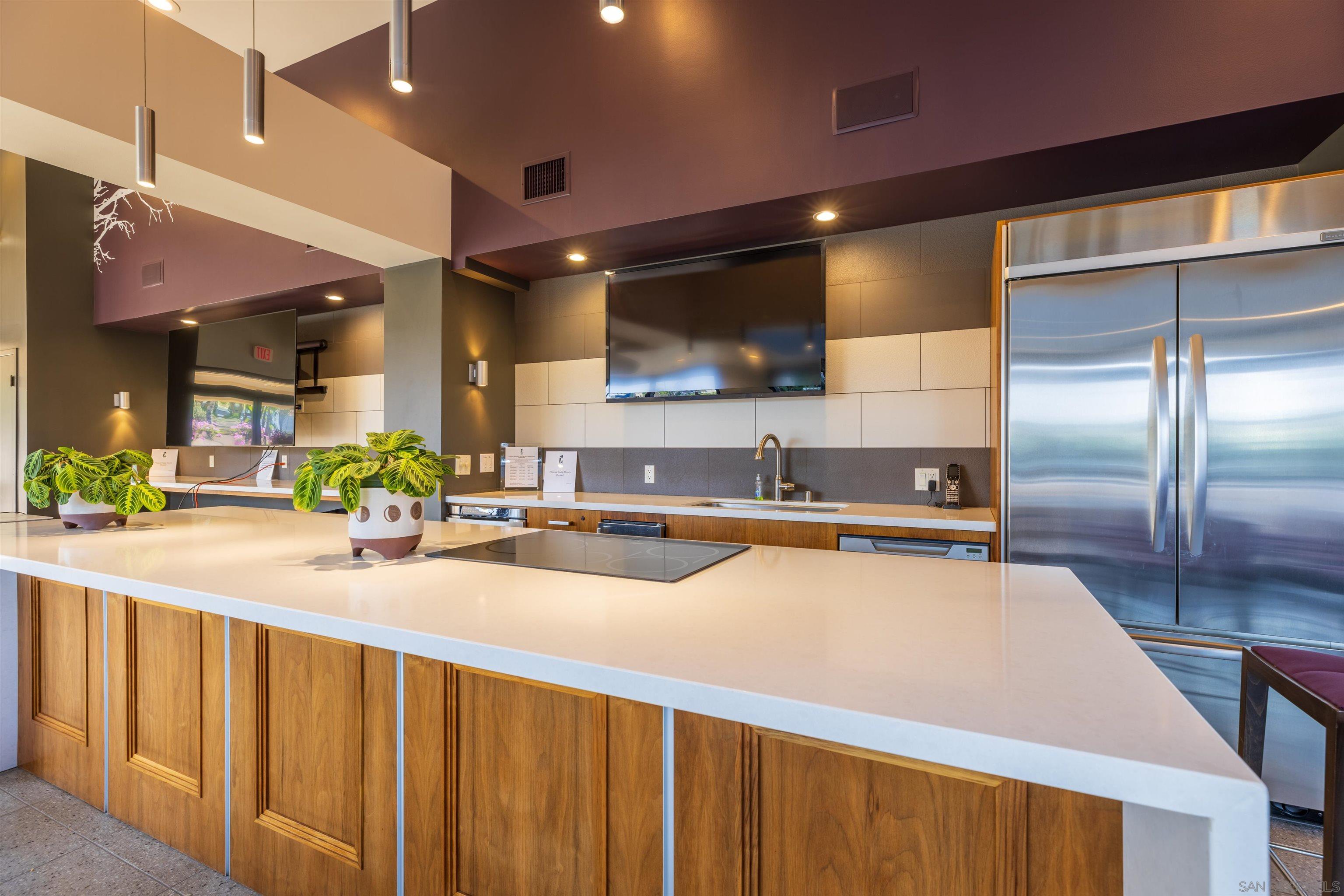 Detail Gallery Image 42 of 45 For 100  Harbor Dr  #2405,  San Diego,  CA 92101 - 2 Beds | 2 Baths