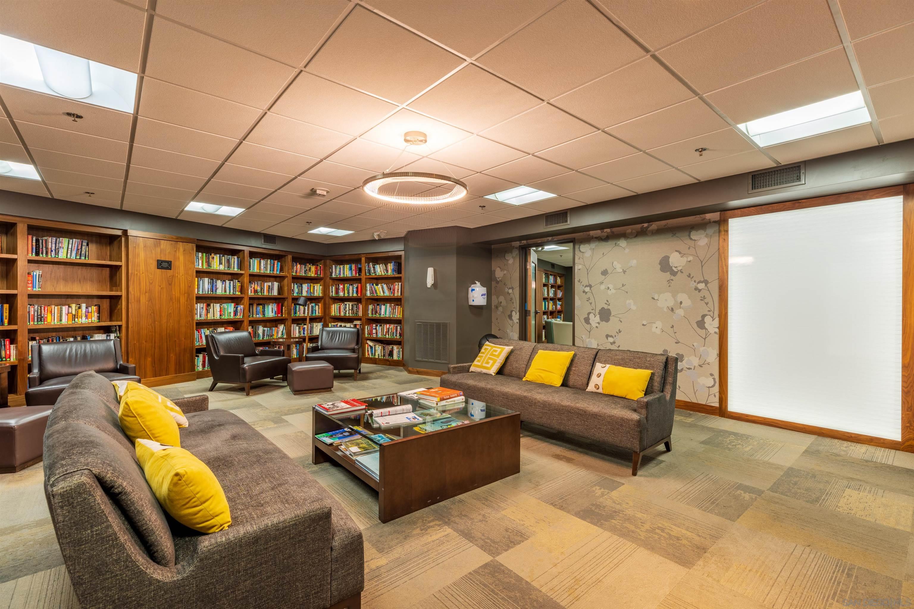 Detail Gallery Image 44 of 45 For 100  Harbor Dr  #2405,  San Diego,  CA 92101 - 2 Beds | 2 Baths