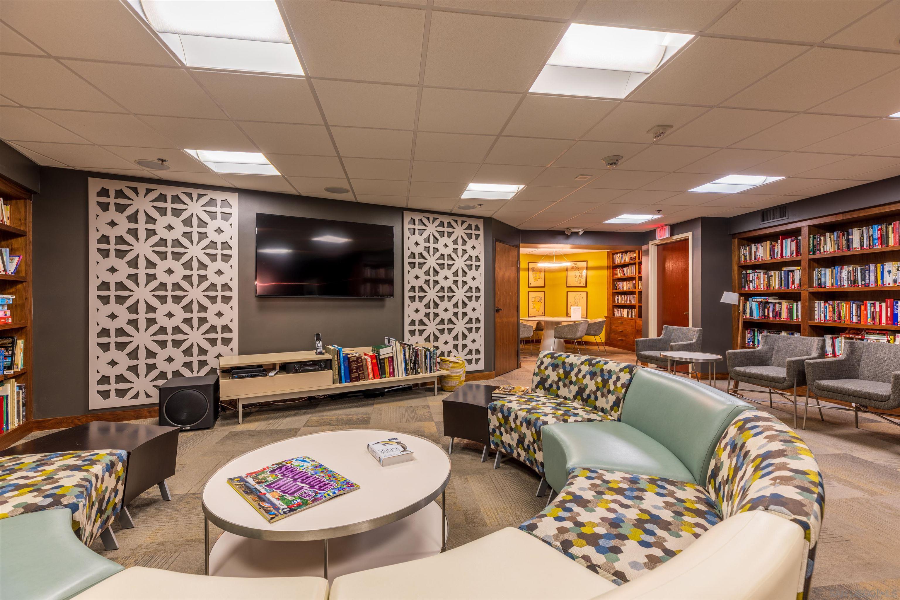 Detail Gallery Image 45 of 45 For 100  Harbor Dr  #2405,  San Diego,  CA 92101 - 2 Beds | 2 Baths