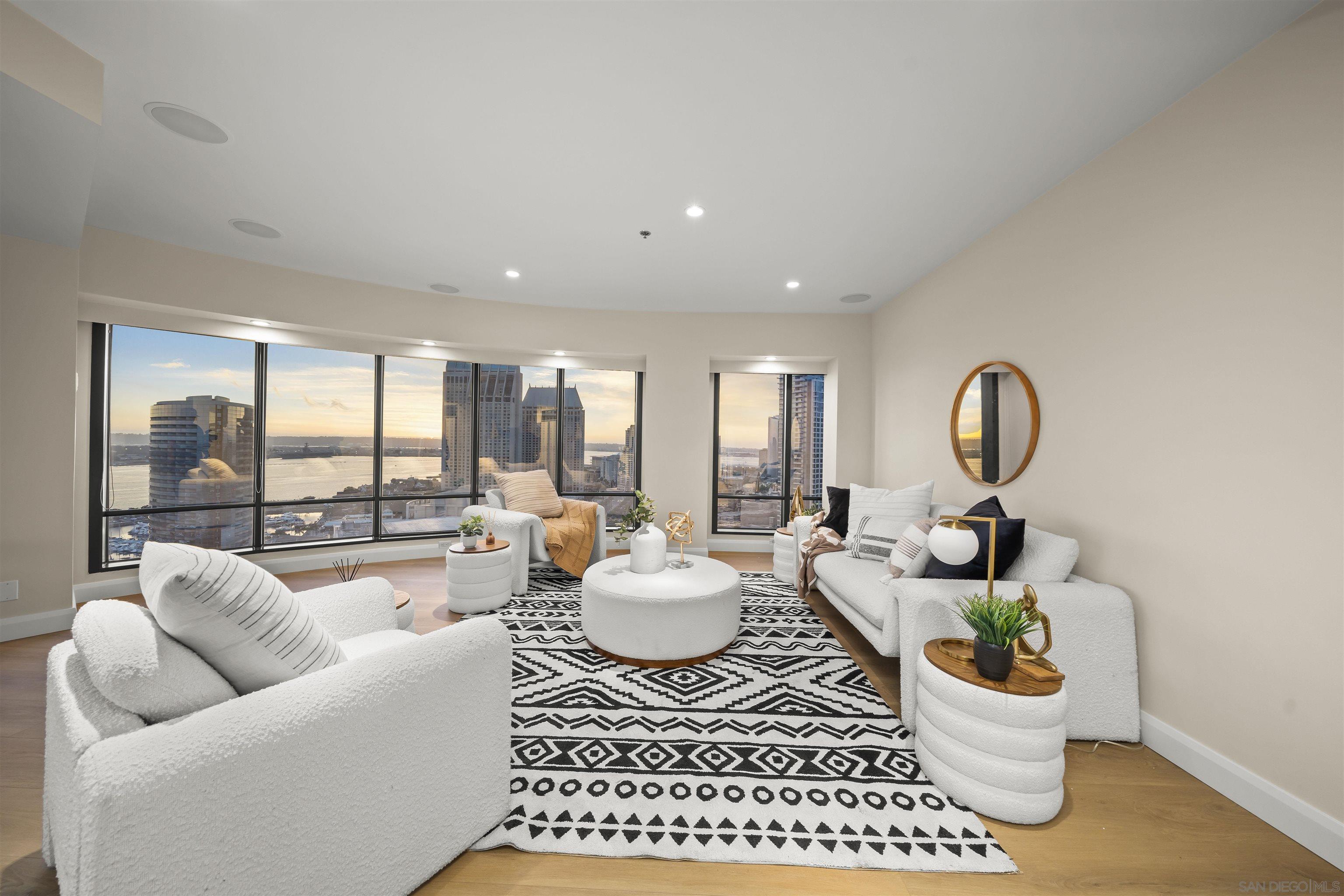 Detail Gallery Image 7 of 45 For 100  Harbor Dr  #2405,  San Diego,  CA 92101 - 2 Beds | 2 Baths