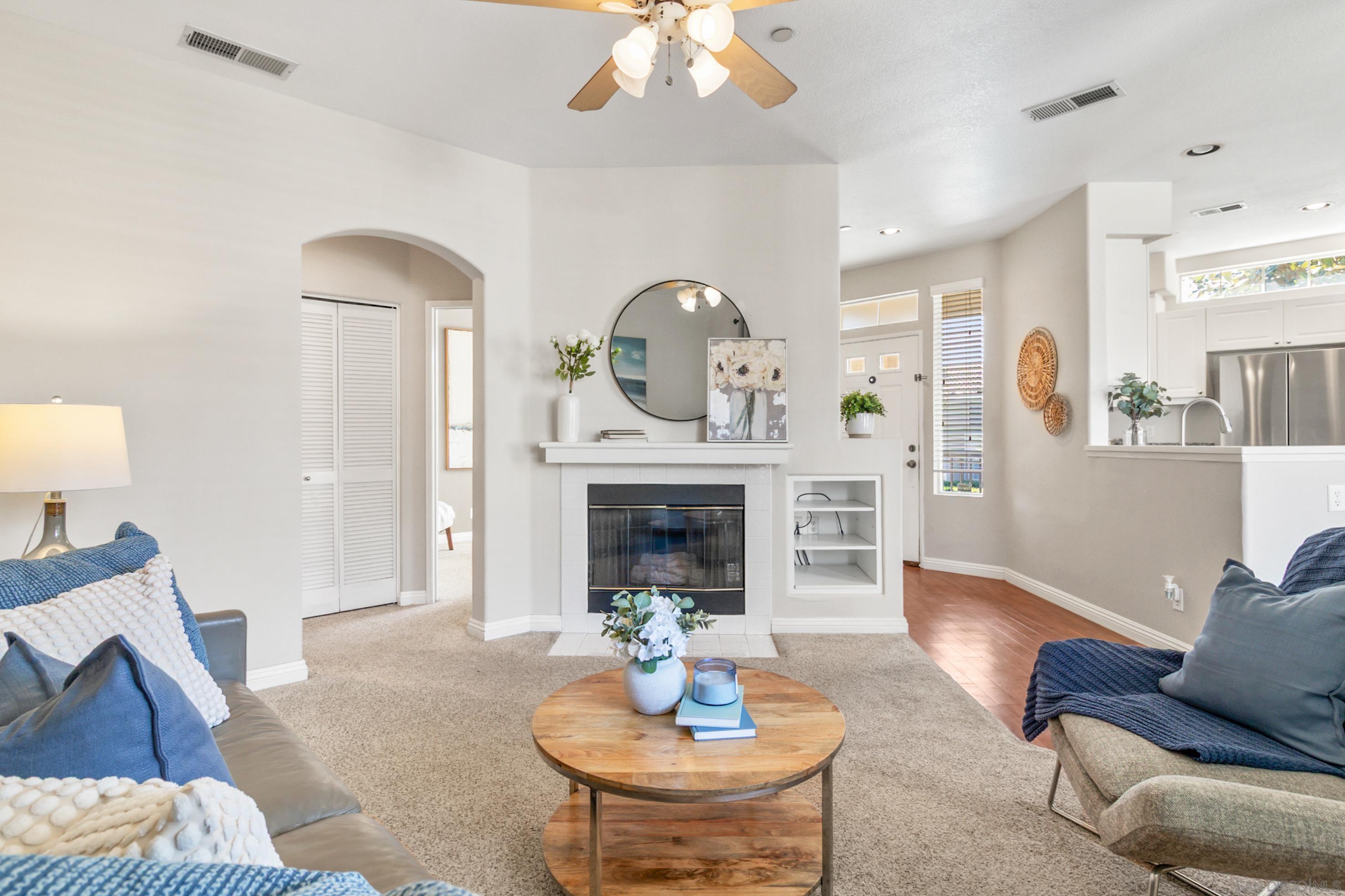 Detail Gallery Image 2 of 17 For 10766  Sabre Hill  258, San Diego,  CA 92128 - 2 Beds | 2 Baths