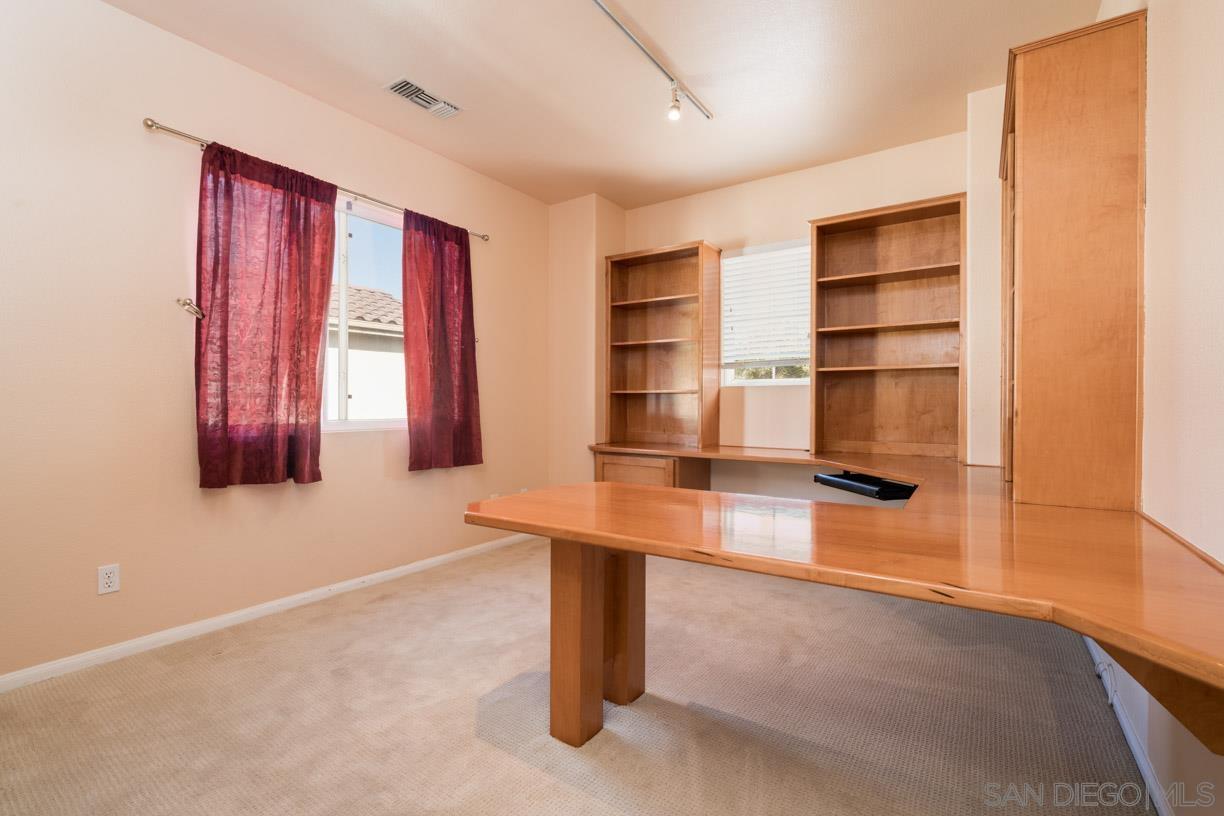 Detail Gallery Image 21 of 32 For 3964  Corte Mar De Hierba, San Diego,  CA 92130 - 5 Beds | 3/1 Baths