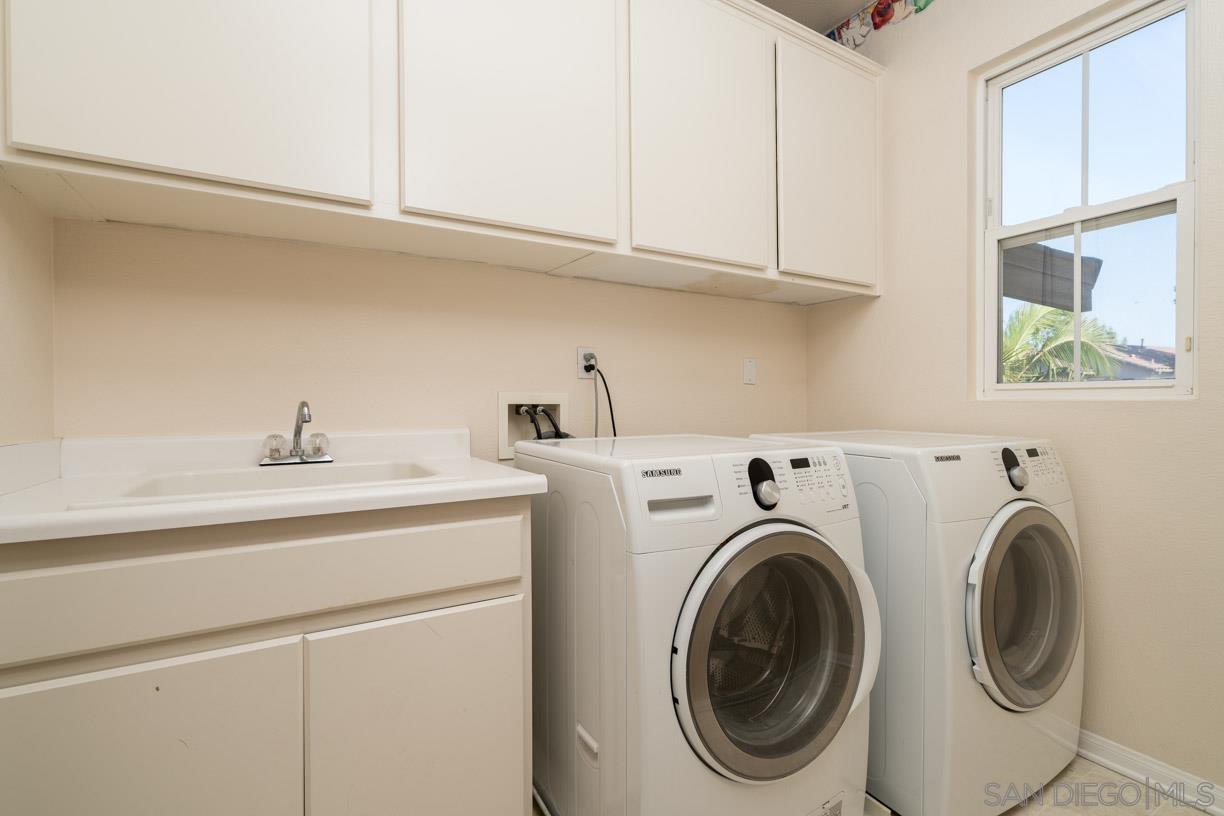 Detail Gallery Image 25 of 32 For 3964  Corte Mar De Hierba, San Diego,  CA 92130 - 5 Beds | 3/1 Baths