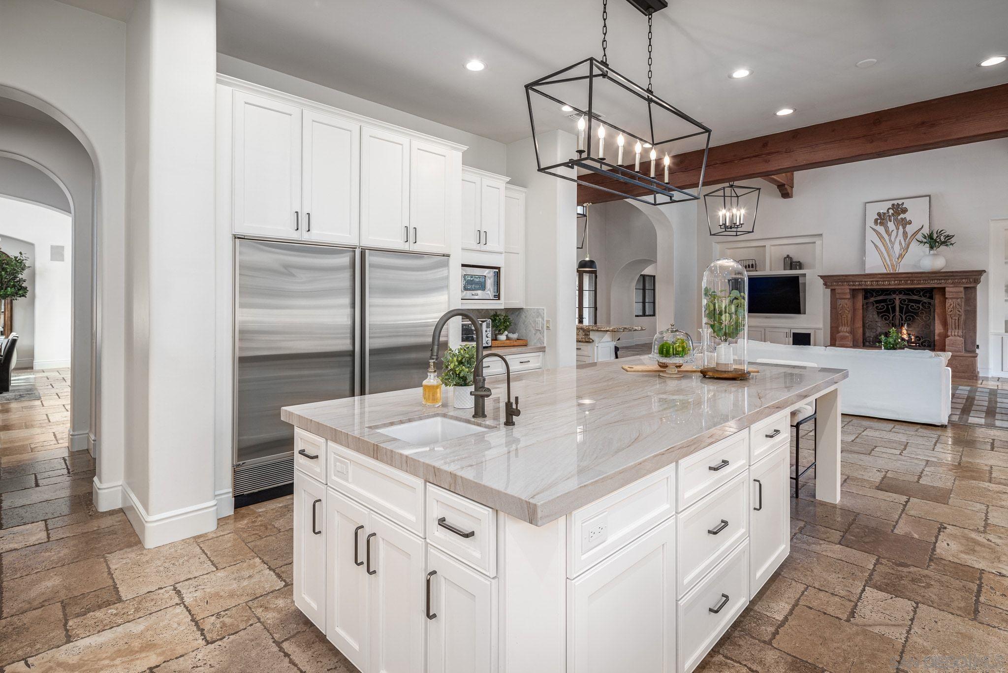 Detail Gallery Image 11 of 27 For 8173  Doug Hill, San Diego,  CA 92127 - 6 Beds | 6/1 Baths