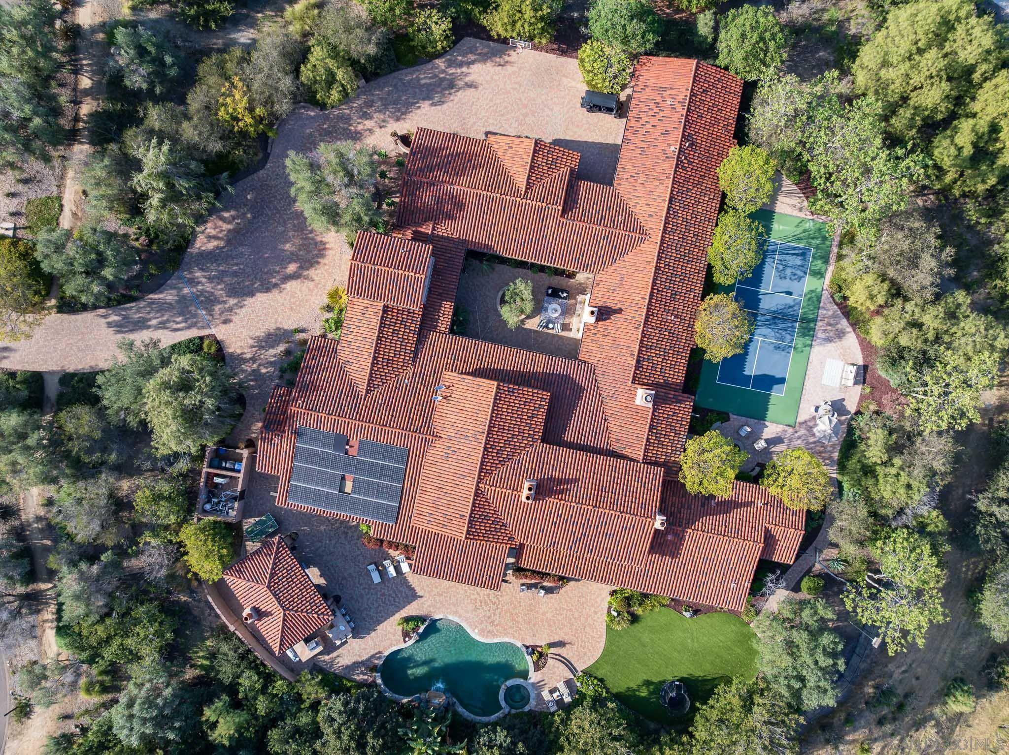 Detail Gallery Image 26 of 27 For 8173  Doug Hill, San Diego,  CA 92127 - 6 Beds | 6/1 Baths