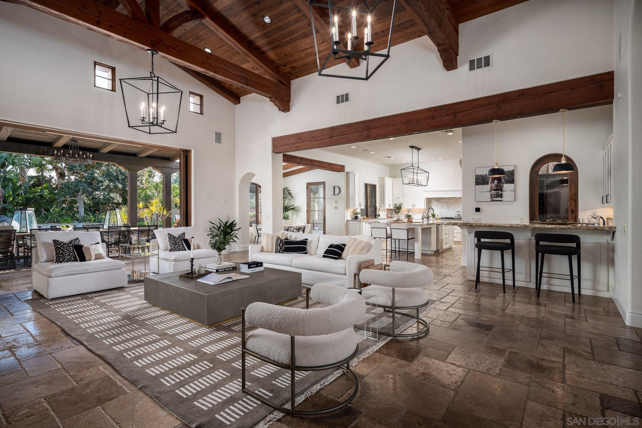 Detail Gallery Image 6 of 27 For 8173  Doug Hill, San Diego,  CA 92127 - 6 Beds | 6/1 Baths