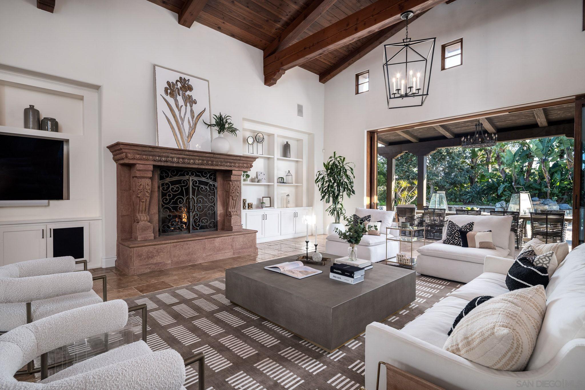 Detail Gallery Image 7 of 27 For 8173  Doug Hill, San Diego,  CA 92127 - 6 Beds | 6/1 Baths