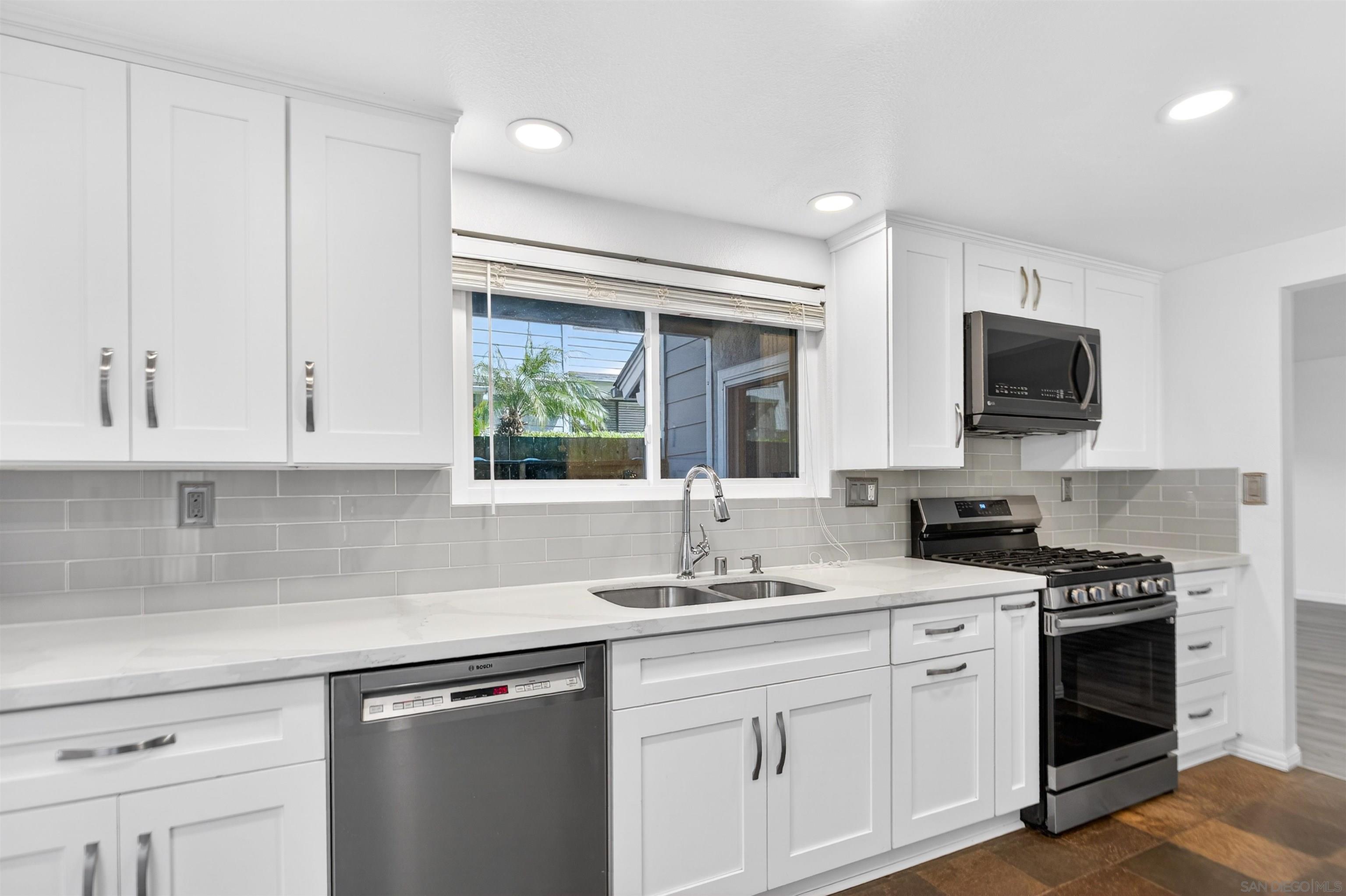 Detail Gallery Image 17 of 49 For 4444  Benfield Ct  #29,  San Diego,  CA 92113 - 3 Beds | 2/1 Baths