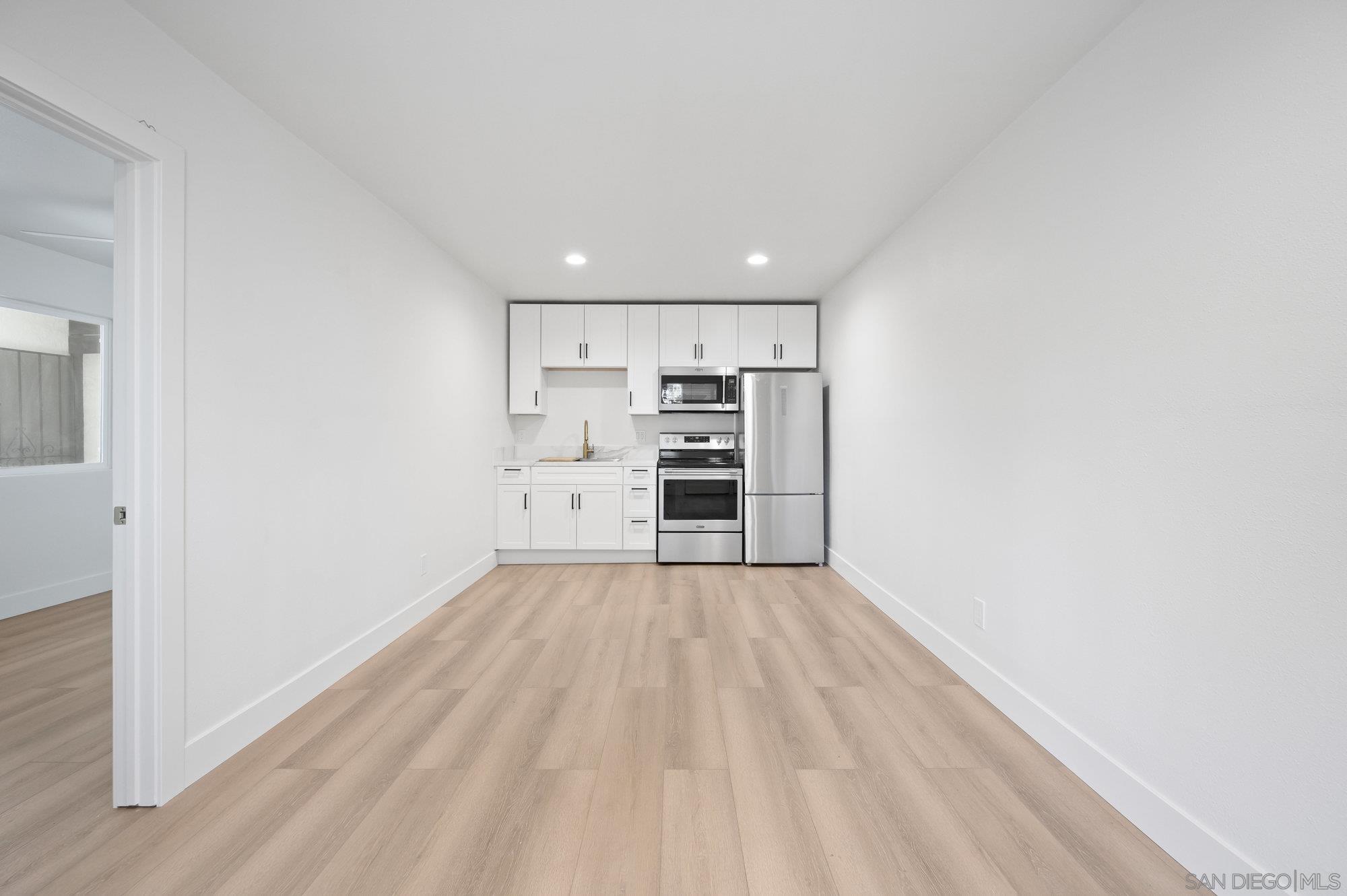 Detail Gallery Image 16 of 23 For 329 N Pico Ave, Fallbrook,  CA 92028 - – Beds | – Baths