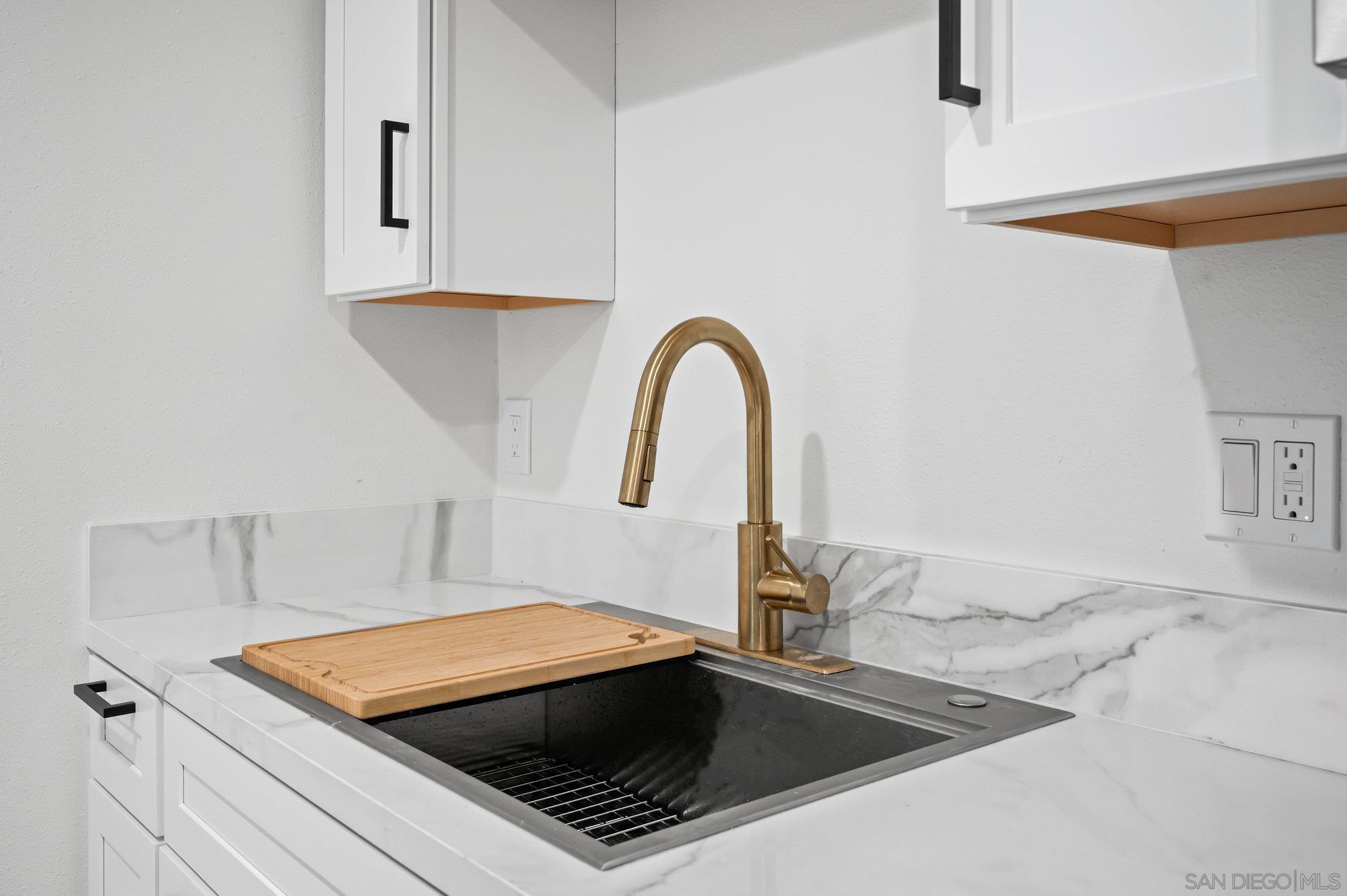 Detail Gallery Image 17 of 23 For 329 N Pico Ave, Fallbrook,  CA 92028 - – Beds | – Baths