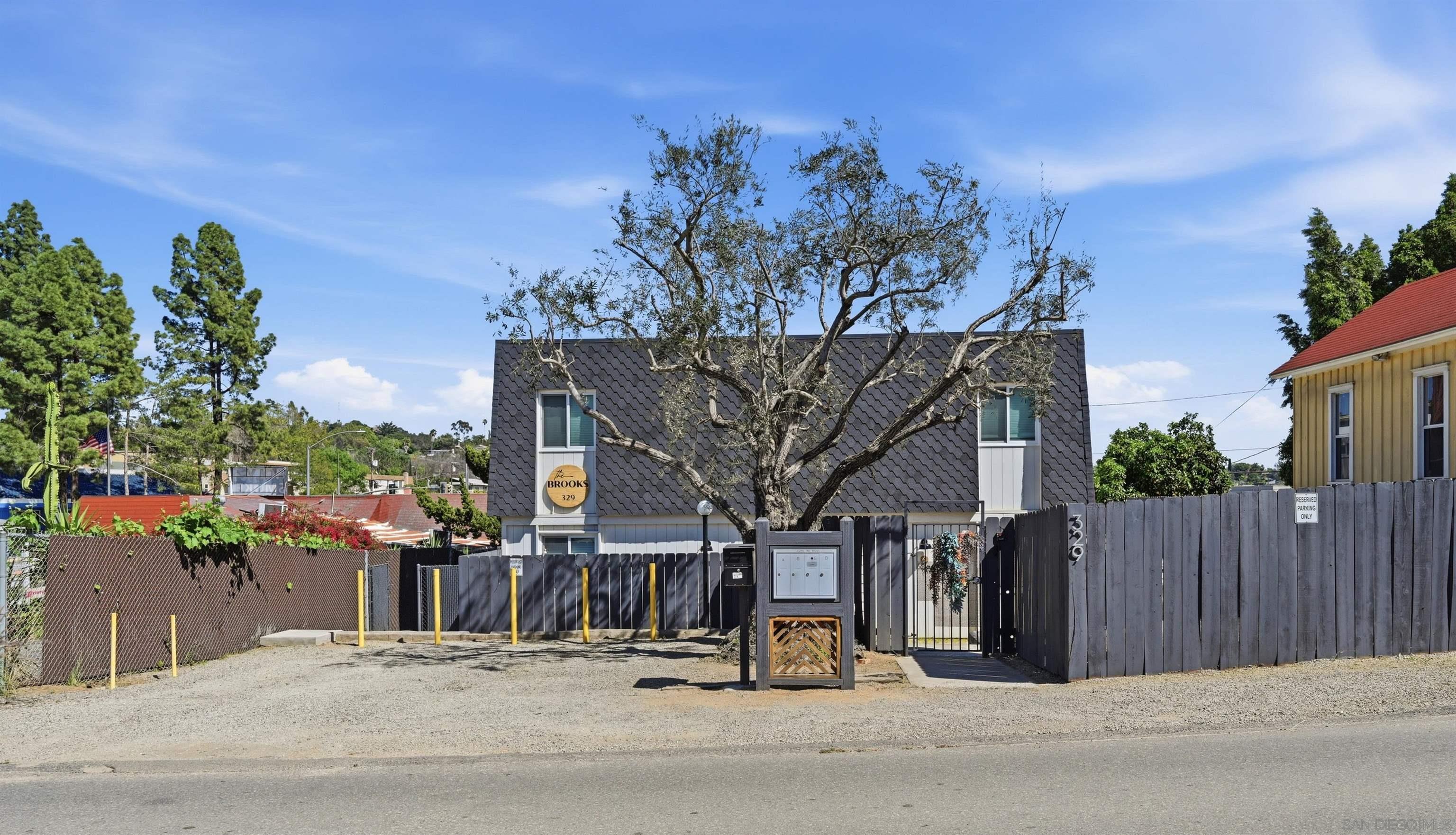 Detail Gallery Image 4 of 23 For 329 N Pico Ave, Fallbrook,  CA 92028 - – Beds | – Baths