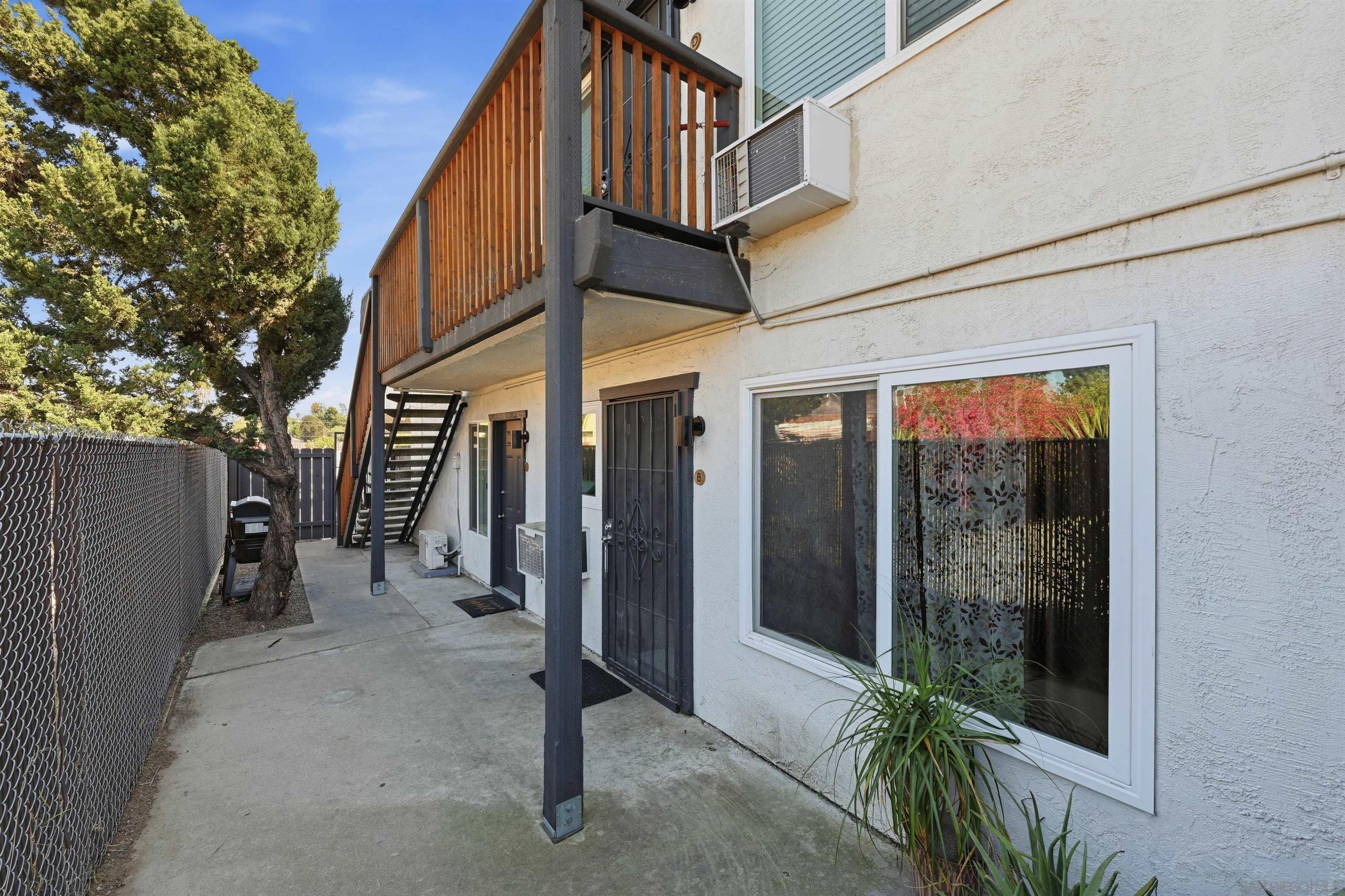 Detail Gallery Image 6 of 23 For 329 N Pico Ave, Fallbrook,  CA 92028 - – Beds | – Baths