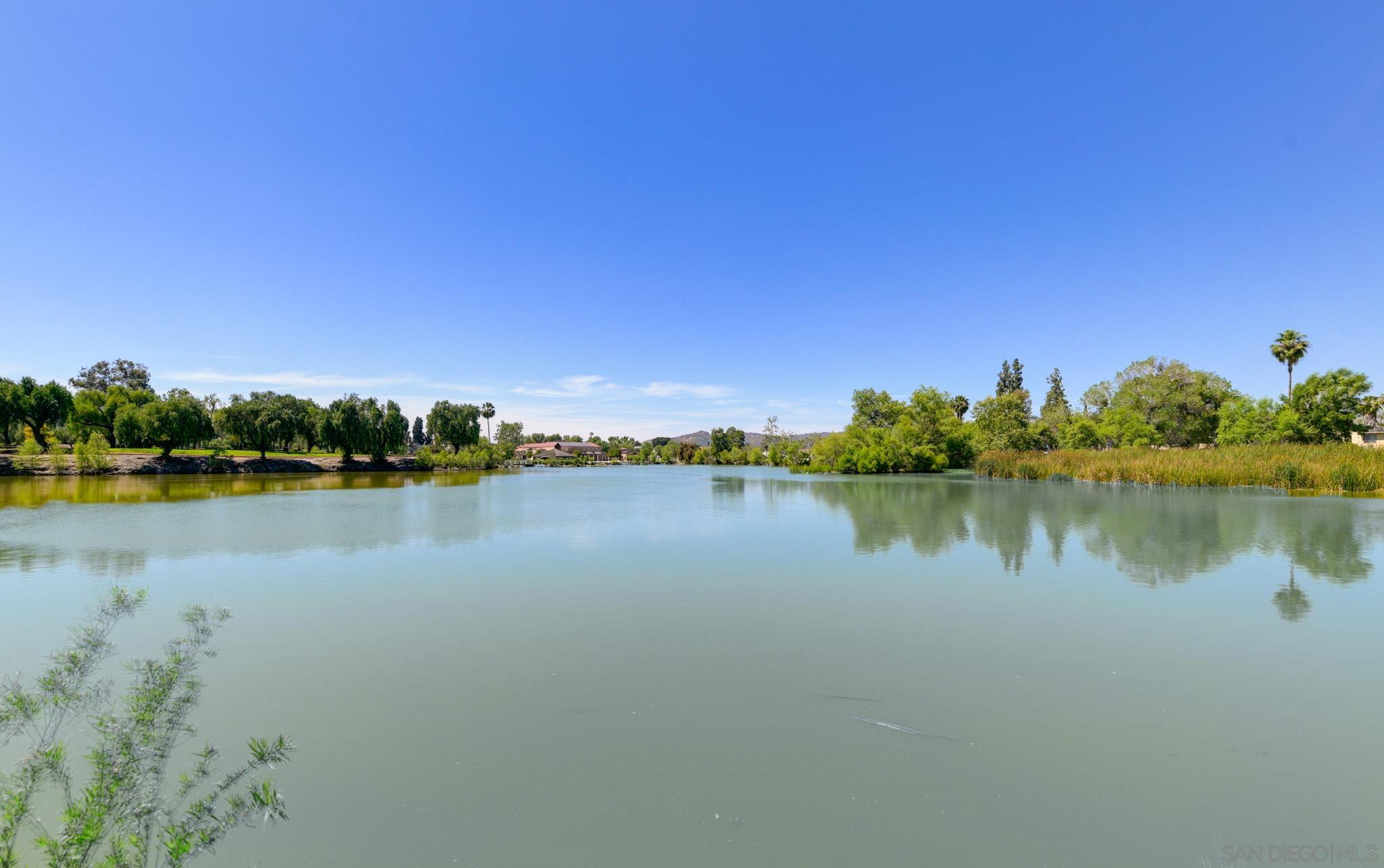 Detail Gallery Image 11 of 15 For 12738  Lakeshore Drive, Lakeside,  CA 92040 - 3 Beds | 2/1 Baths