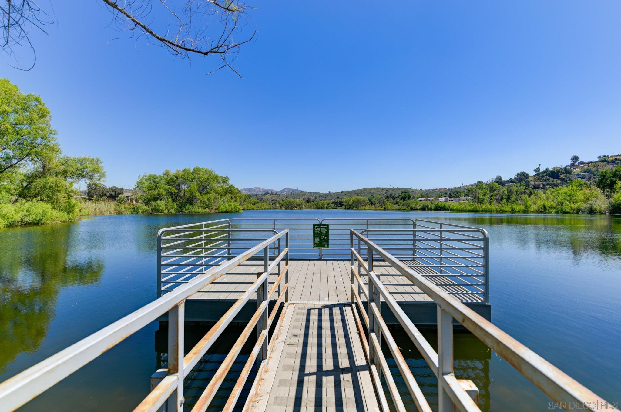 Detail Gallery Image 12 of 15 For 12738  Lakeshore Drive, Lakeside,  CA 92040 - 3 Beds | 2/1 Baths