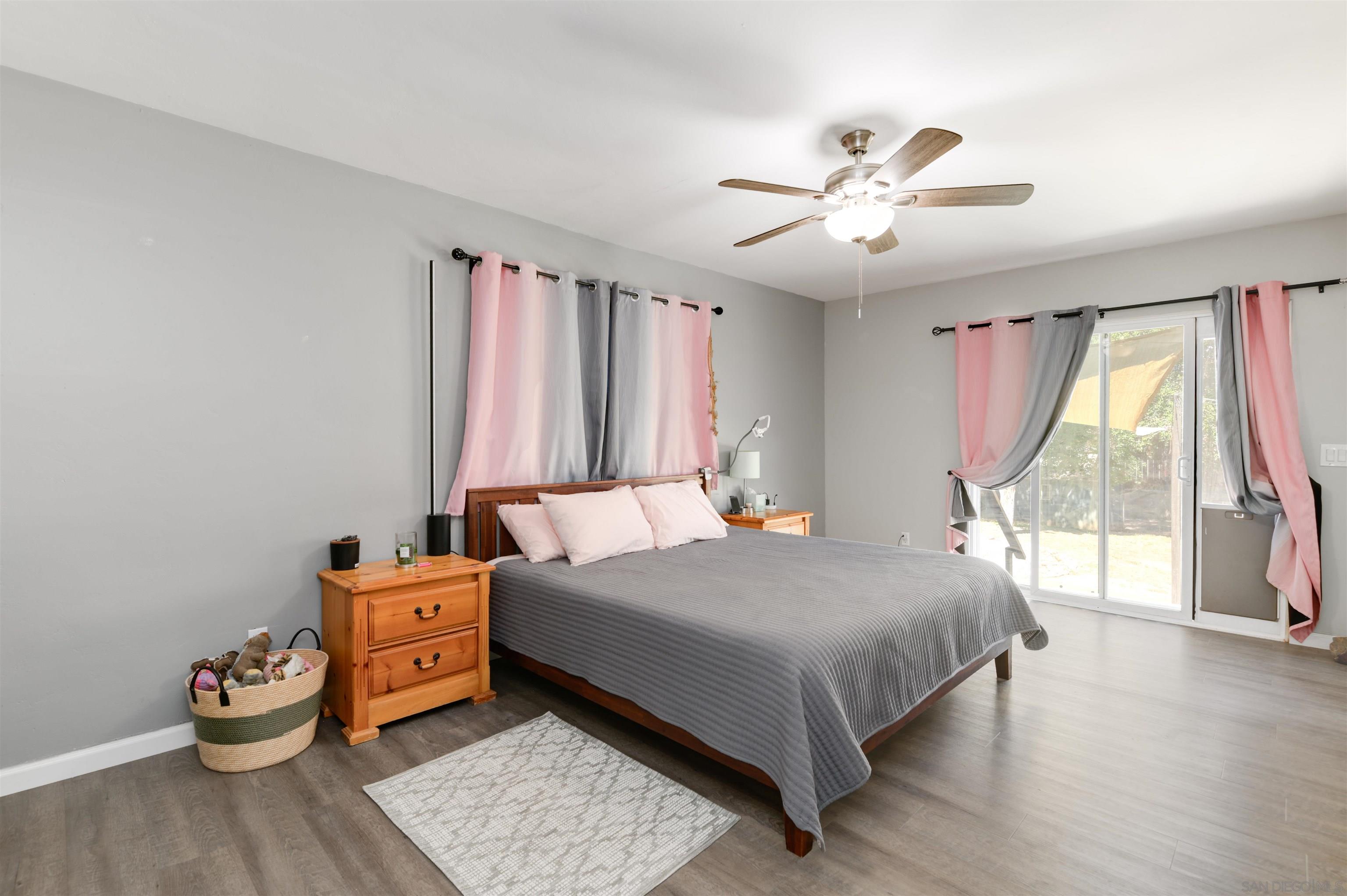 Detail Gallery Image 5 of 15 For 12738  Lakeshore Drive, Lakeside,  CA 92040 - 3 Beds | 2/1 Baths