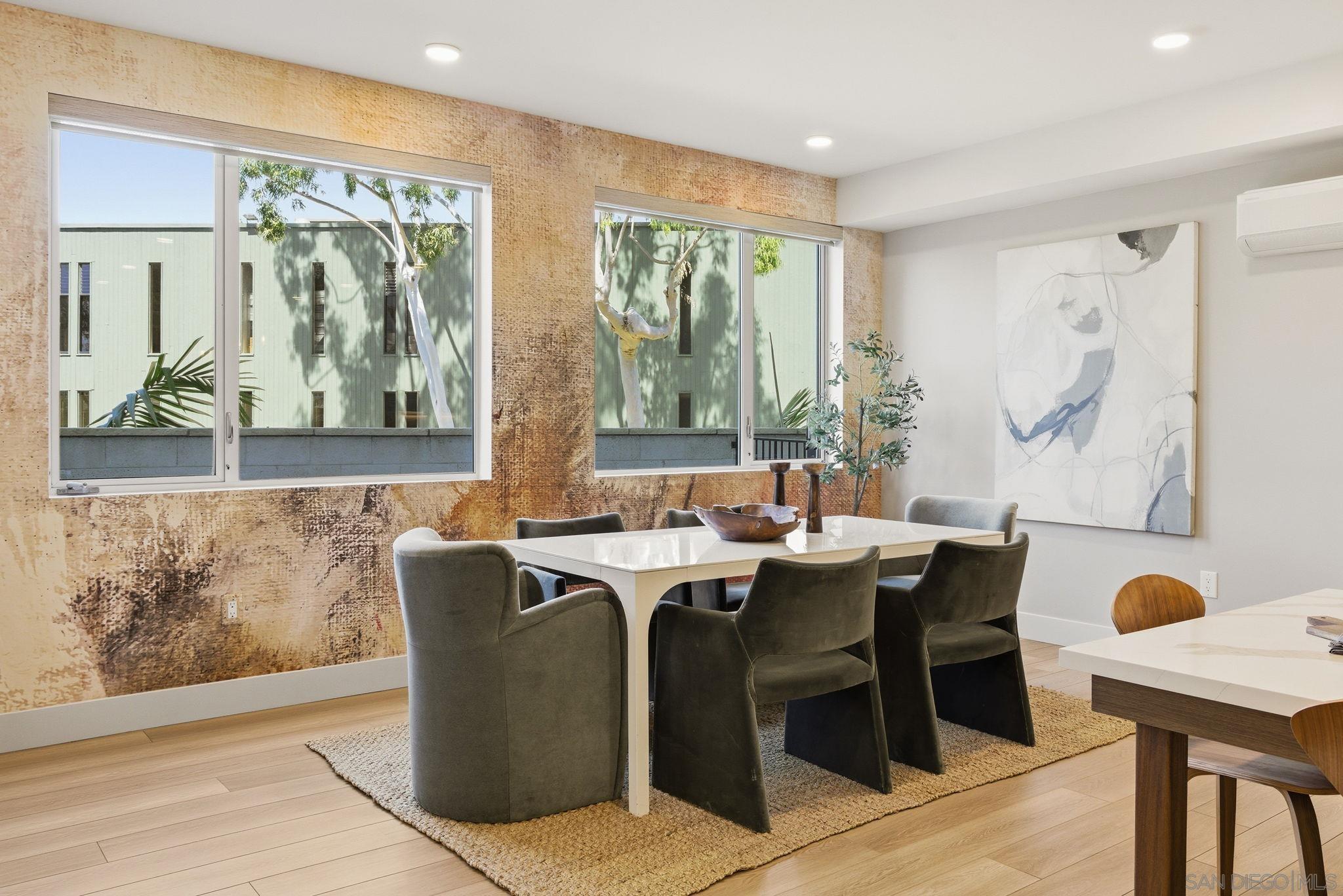 Detail Gallery Image 11 of 44 For 2501  State Street  #205,  Carlsbad,  CA 92008 - 2 Beds | 2/1 Baths