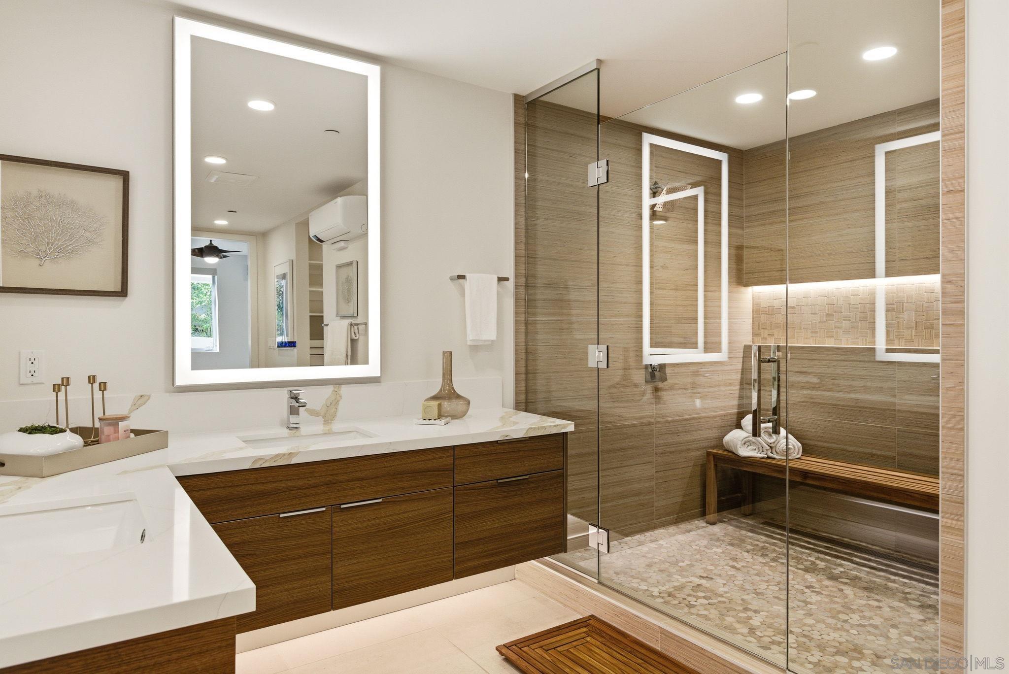 Detail Gallery Image 23 of 44 For 2501  State Street  #205,  Carlsbad,  CA 92008 - 2 Beds | 2/1 Baths