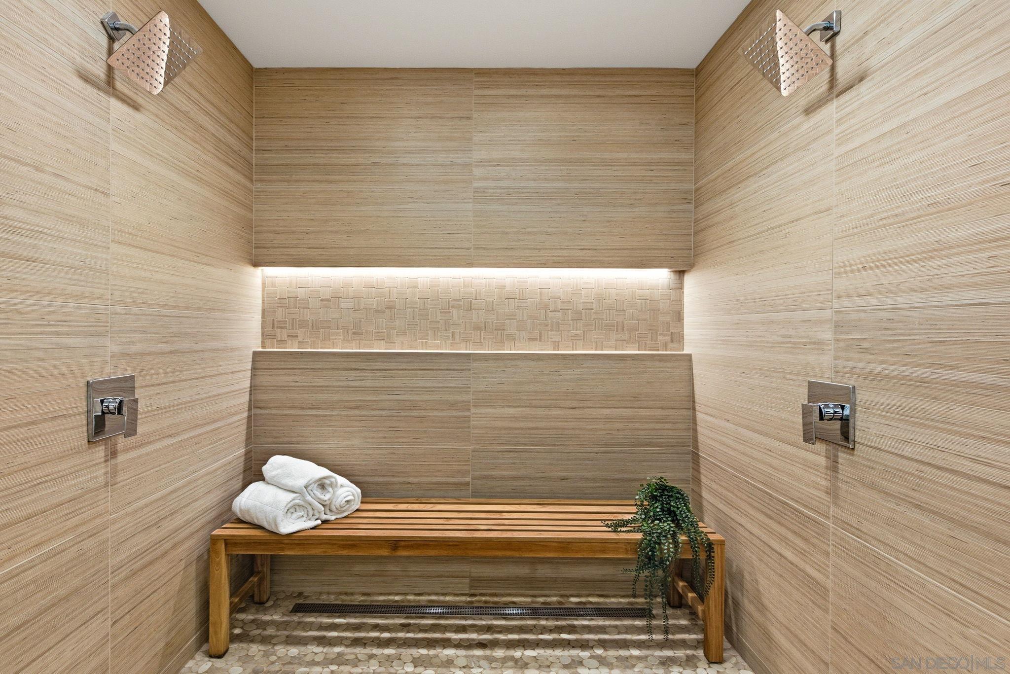 Detail Gallery Image 24 of 44 For 2501  State Street  #205,  Carlsbad,  CA 92008 - 2 Beds | 2/1 Baths