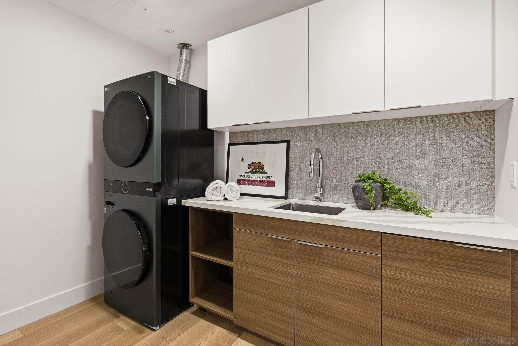 Detail Gallery Image 32 of 44 For 2501  State Street  #205,  Carlsbad,  CA 92008 - 2 Beds | 2/1 Baths