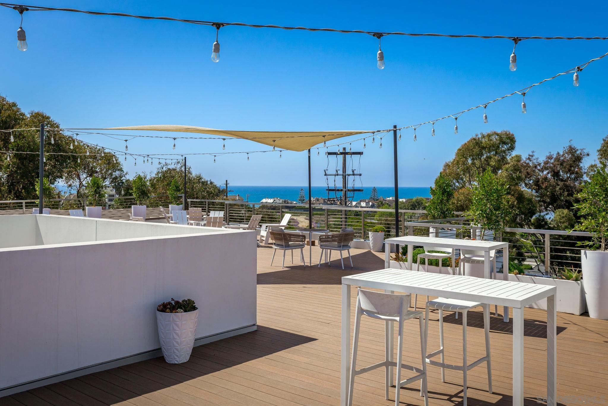 Detail Gallery Image 34 of 44 For 2501  State Street  #205,  Carlsbad,  CA 92008 - 2 Beds | 2/1 Baths