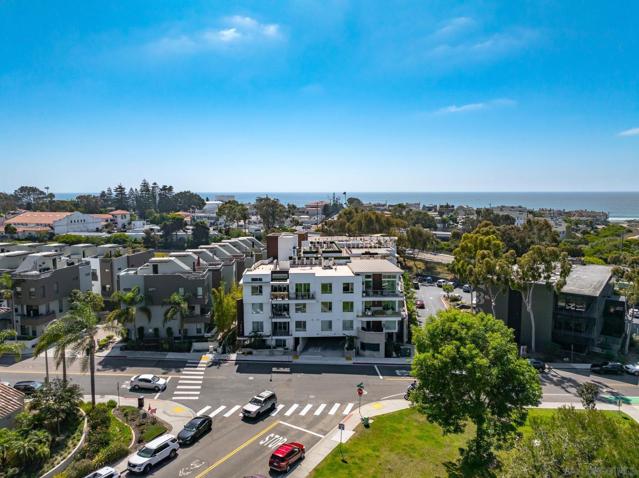 Detail Gallery Image 43 of 44 For 2501  State Street  #205,  Carlsbad,  CA 92008 - 2 Beds | 2/1 Baths