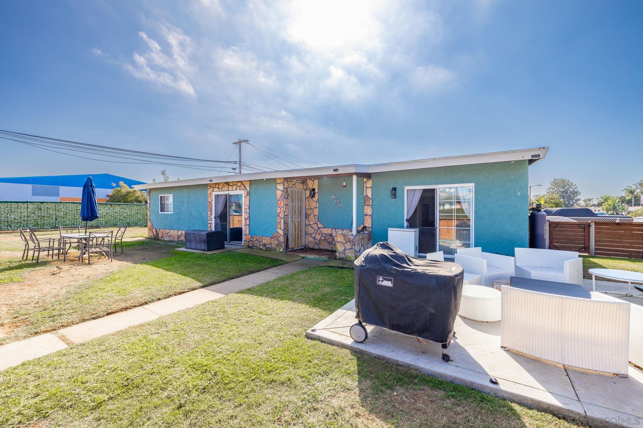 Detail Gallery Image 9 of 43 For 985  Fern Ave, Imperial Beach,  CA 91932 - 4 Beds | 2 Baths