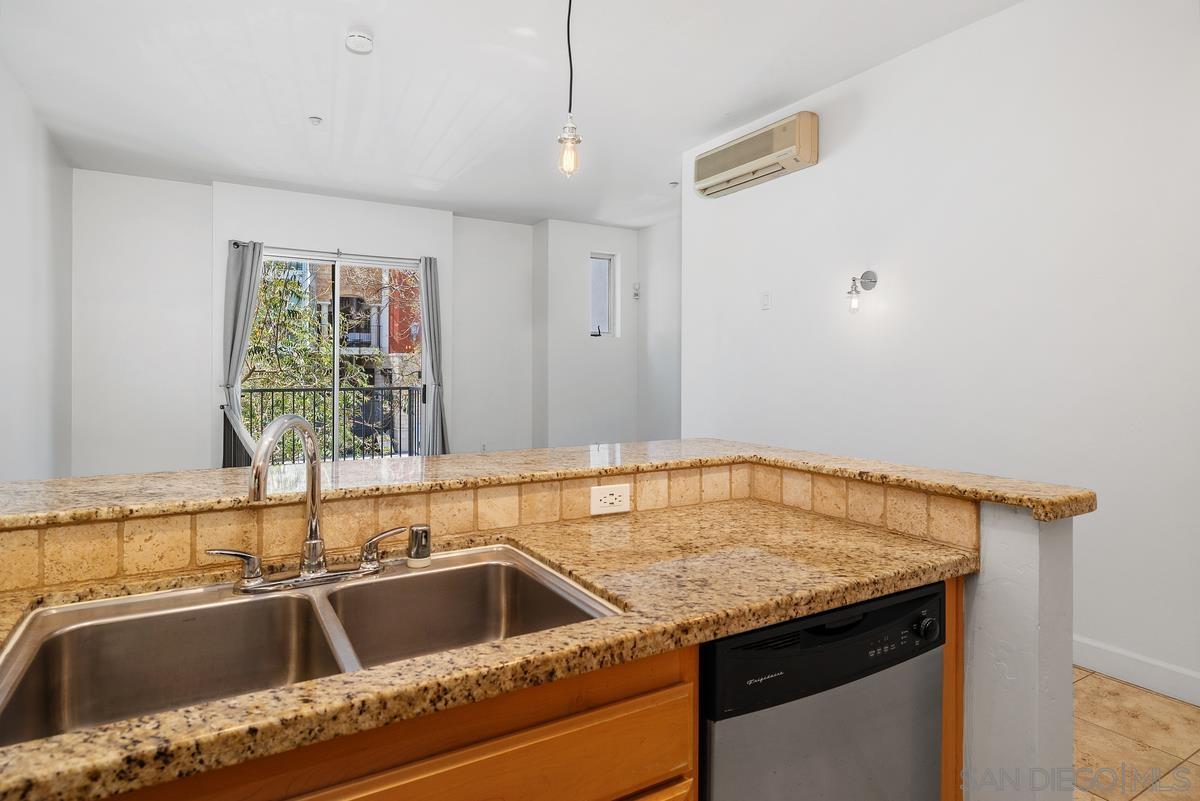 Detail Gallery Image 21 of 28 For 1918  Columbia  1, San Diego,  CA 92101 - 1 Beds | 1 Baths