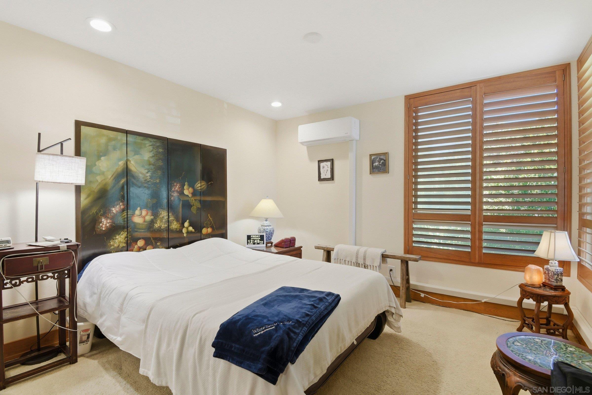 Detail Gallery Image 21 of 27 For 935  Genter  #305,  La Jolla,  CA 92037 - 2 Beds | 2 Baths