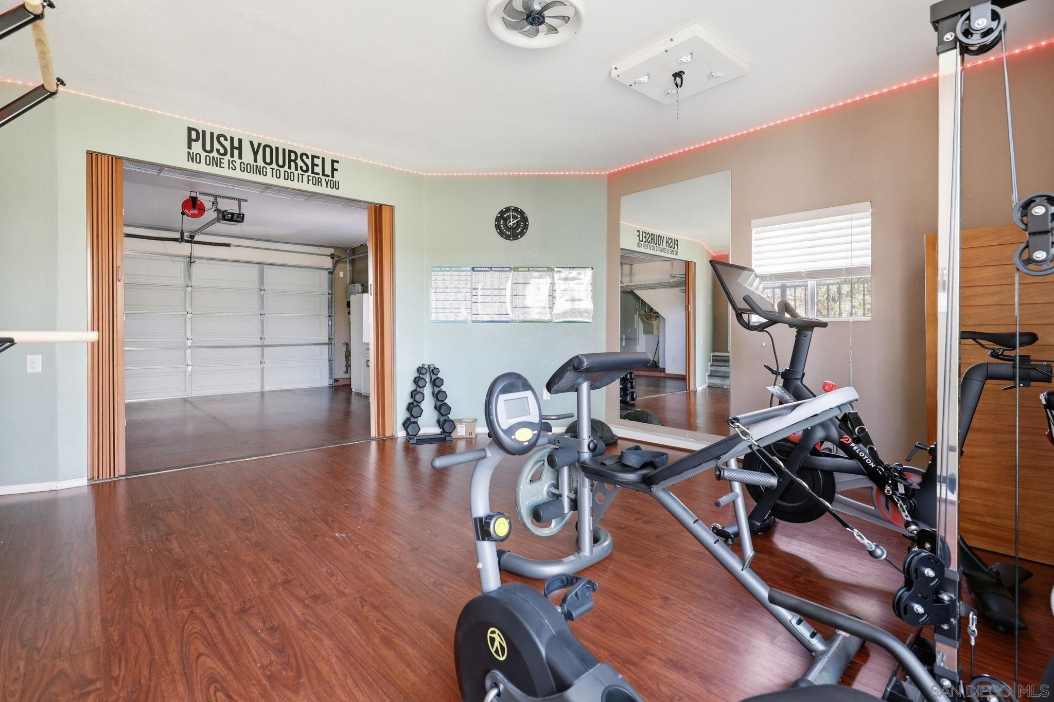 Detail Gallery Image 31 of 40 For 2661  Shadowbrook, San Marcos,  CA 92078 - 6 Beds | 4/1 Baths