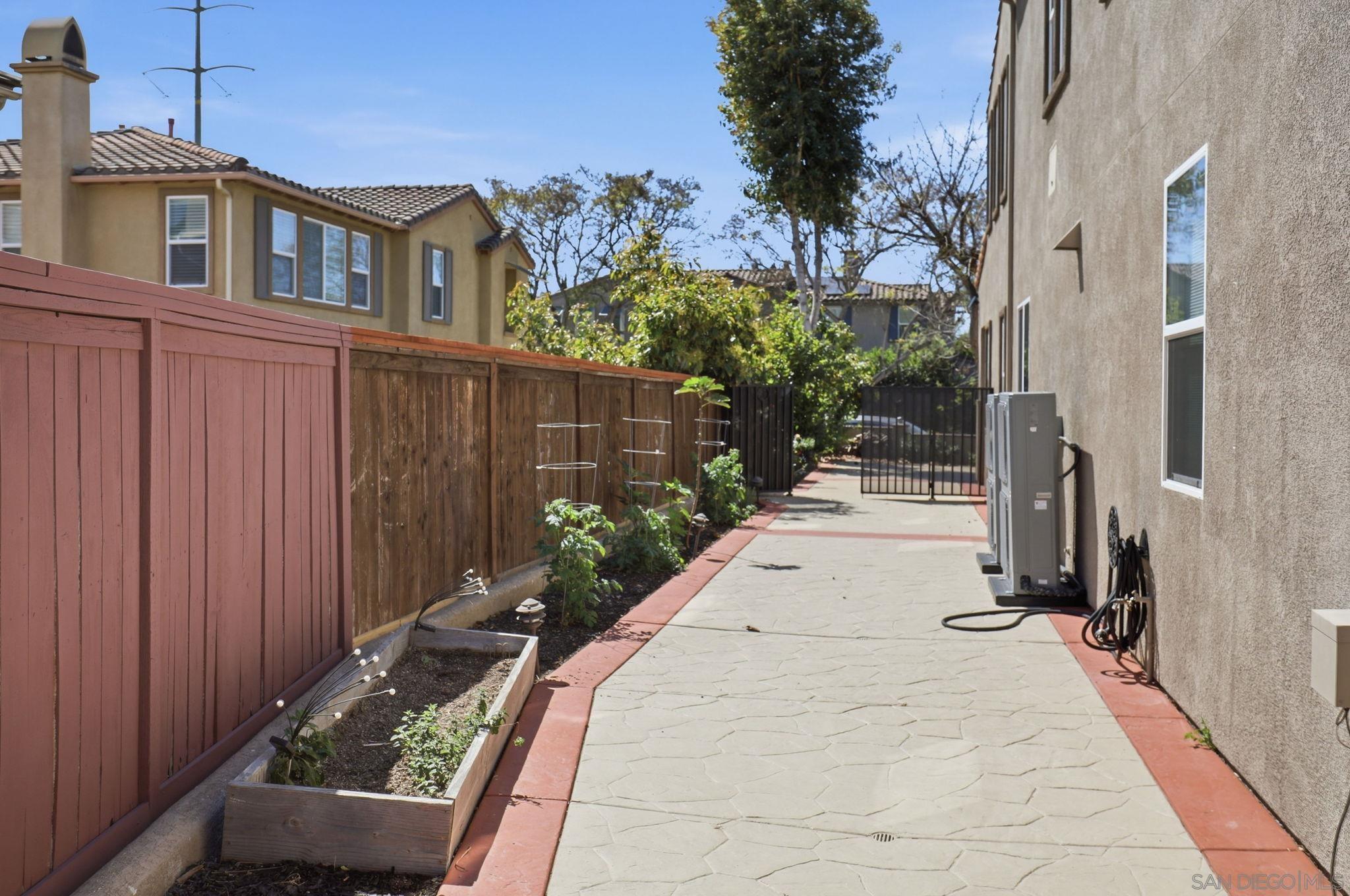 Detail Gallery Image 36 of 40 For 2661  Shadowbrook, San Marcos,  CA 92078 - 6 Beds | 4/1 Baths
