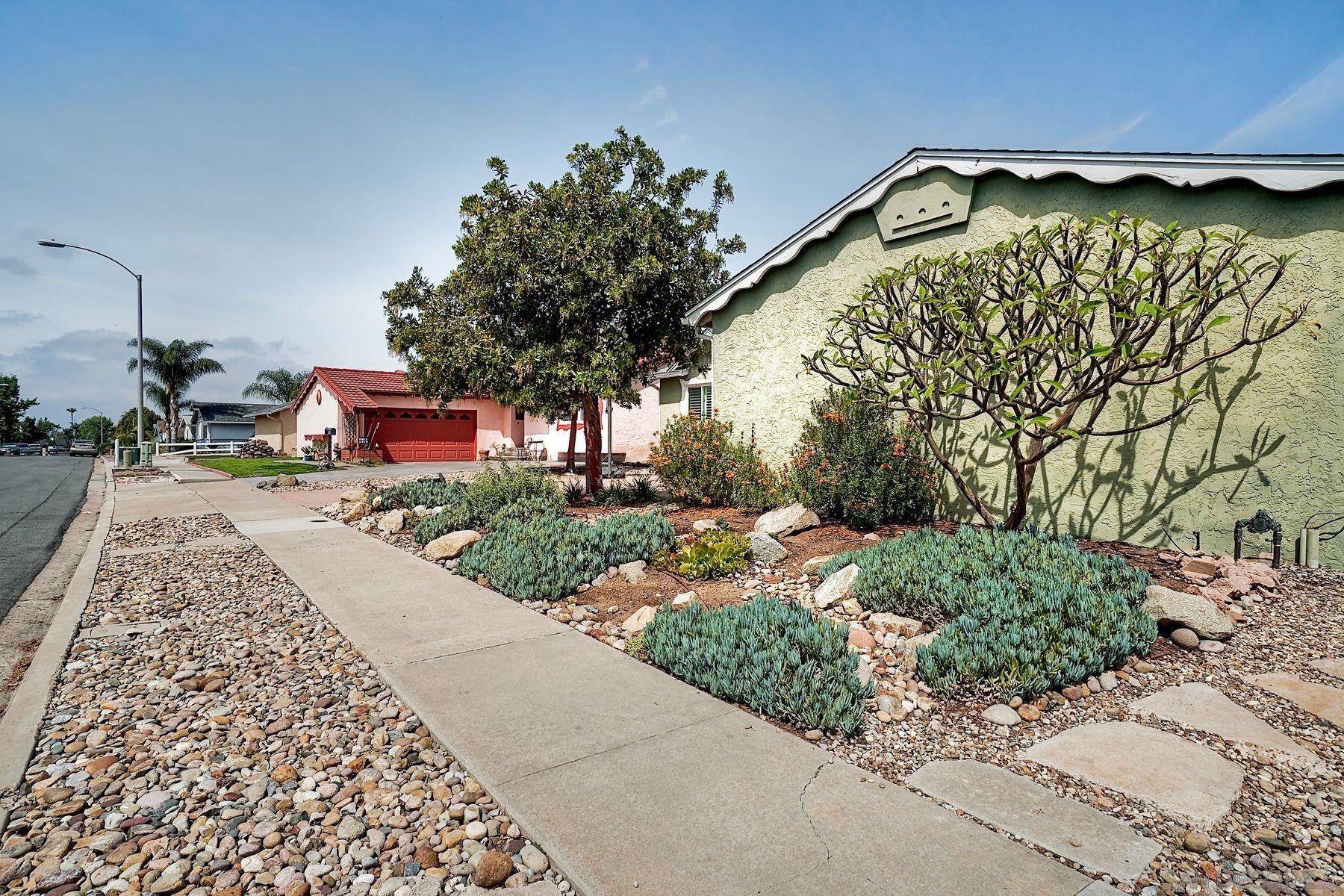 Detail Gallery Image 3 of 34 For 8884  Haveteur, San Diego,  CA 92123 - 3 Beds | 2 Baths