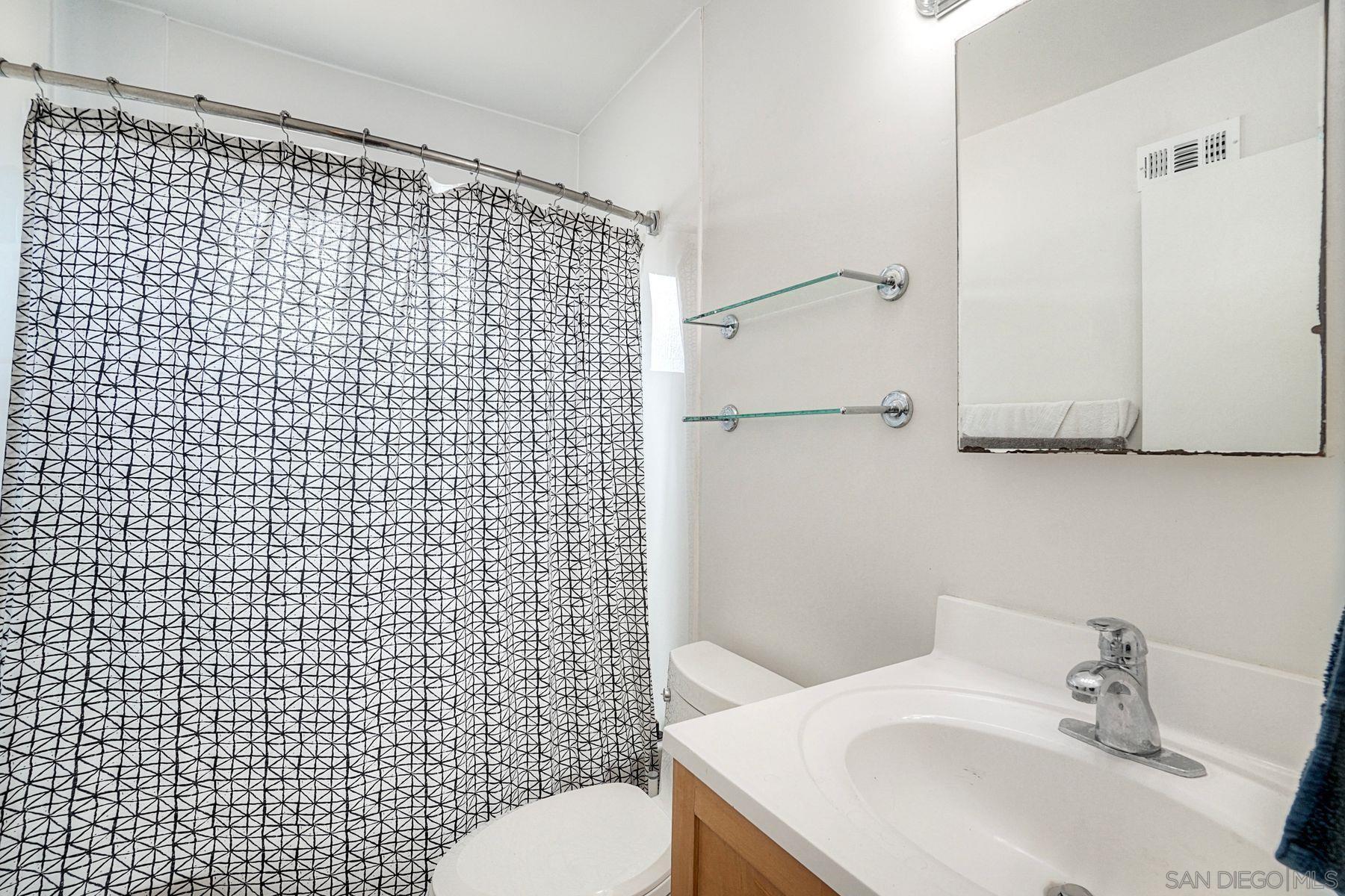 Detail Gallery Image 22 of 34 For 8884  Haveteur, San Diego,  CA 92123 - 3 Beds | 2 Baths